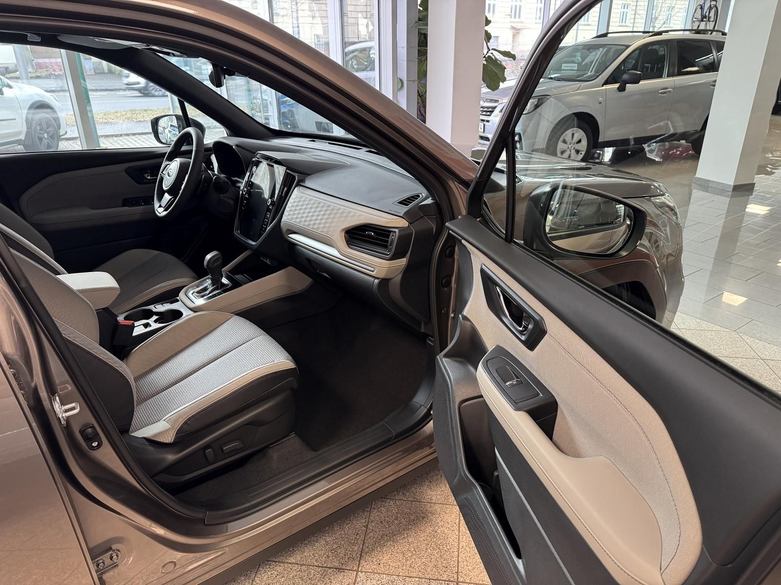 Subaru Forester, Comfort Lineartronic - fotka 6