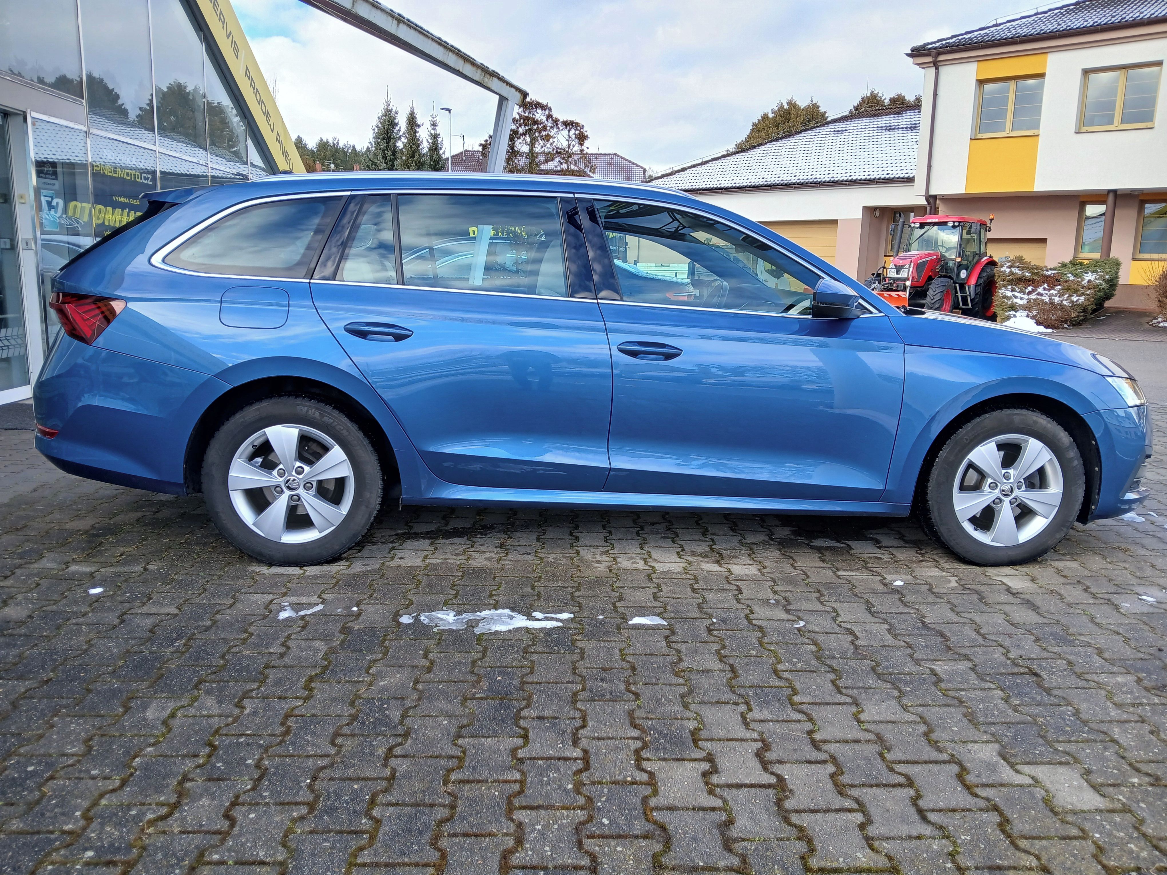 Škoda Octavia, 2.0TDI STYLE PLUS, 110kW, DSG - fotka 6