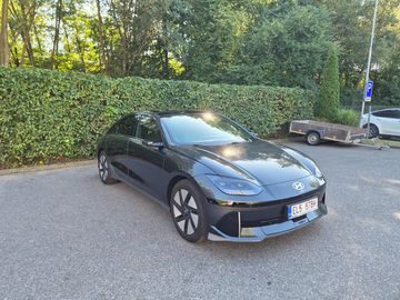 RWD 77kWh Style Premium