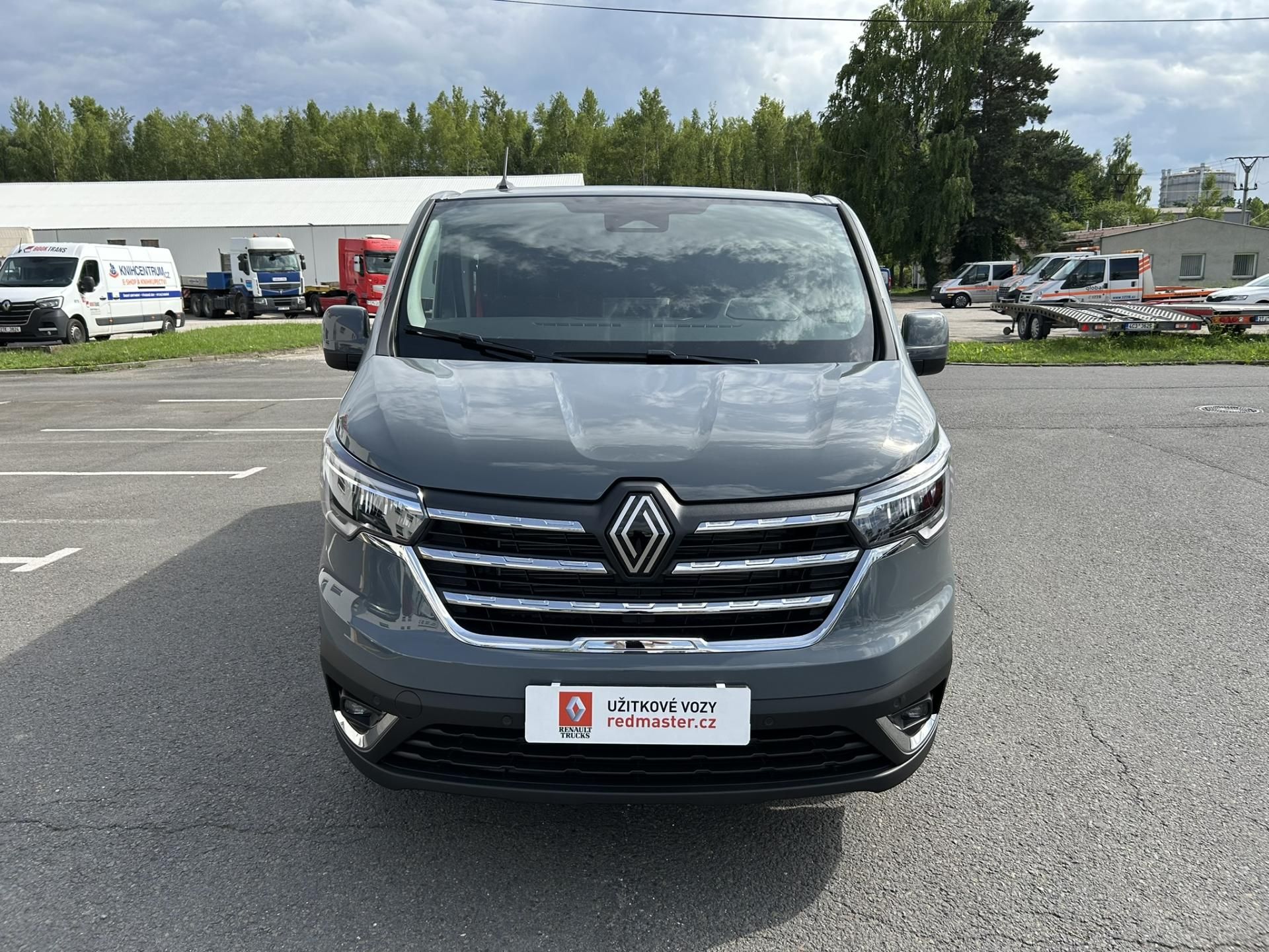 Renault Trafic, CREW VAN L2H1 150k RED 6 míst - fotka 3