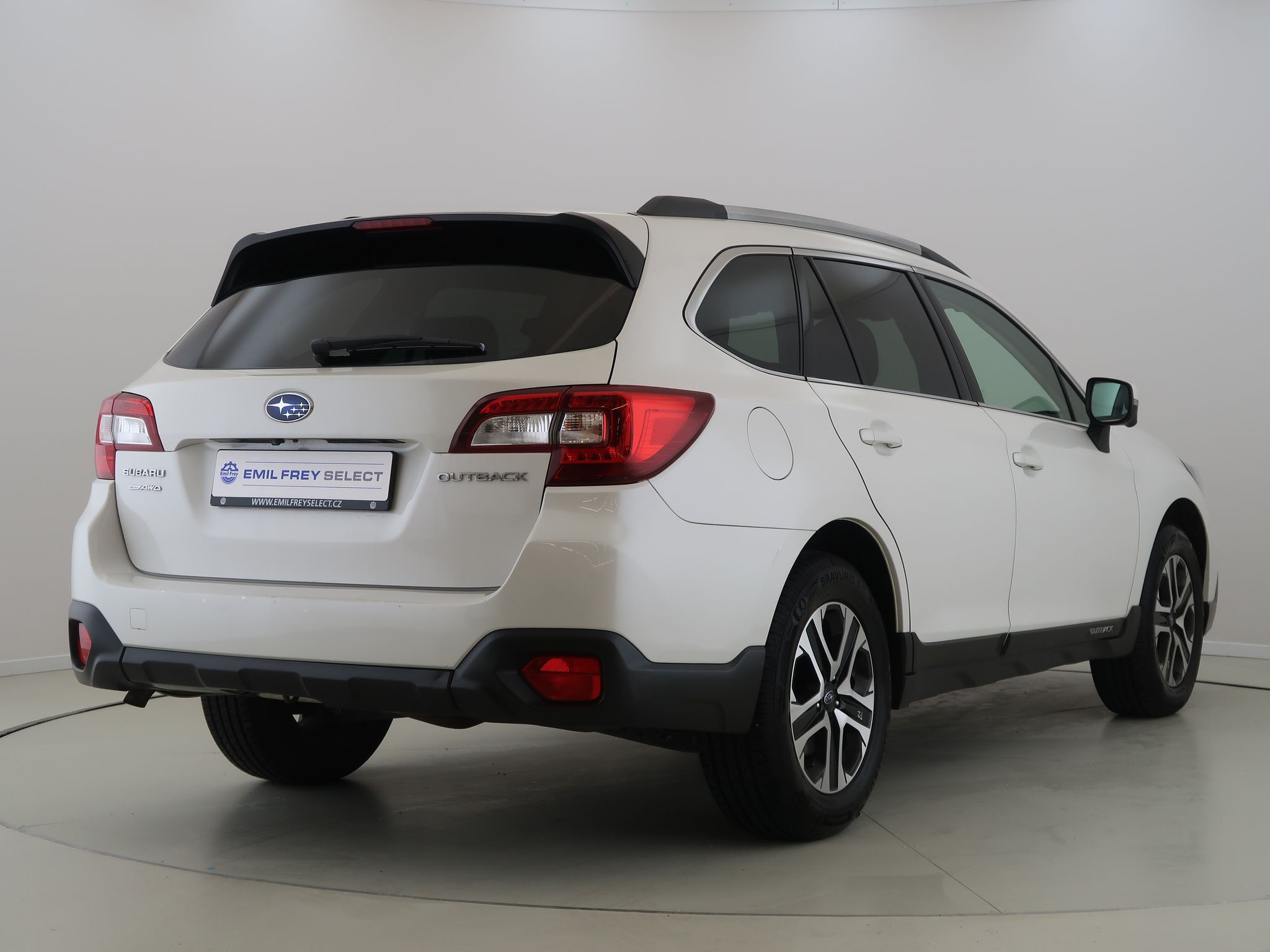 Subaru Outback, 2.5Boxer,CZ,CarPlay,AT,4x4 - fotka 5