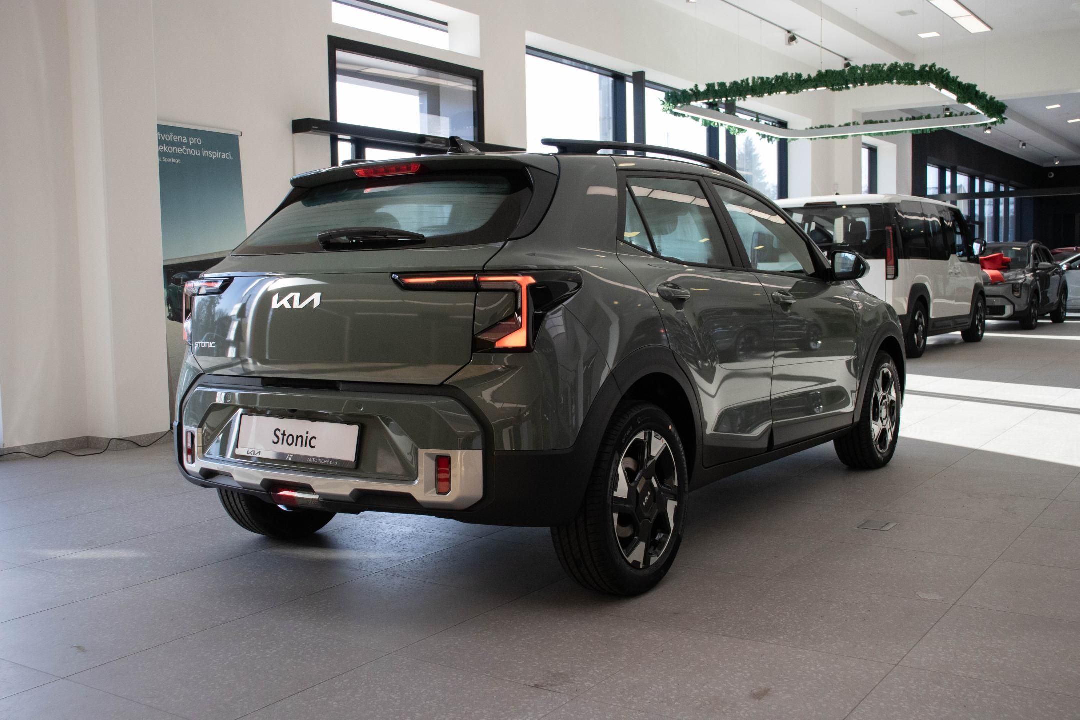 Kia Stonic, SPIN 1,0 T-GDI 7DCT GPF - fotka 4