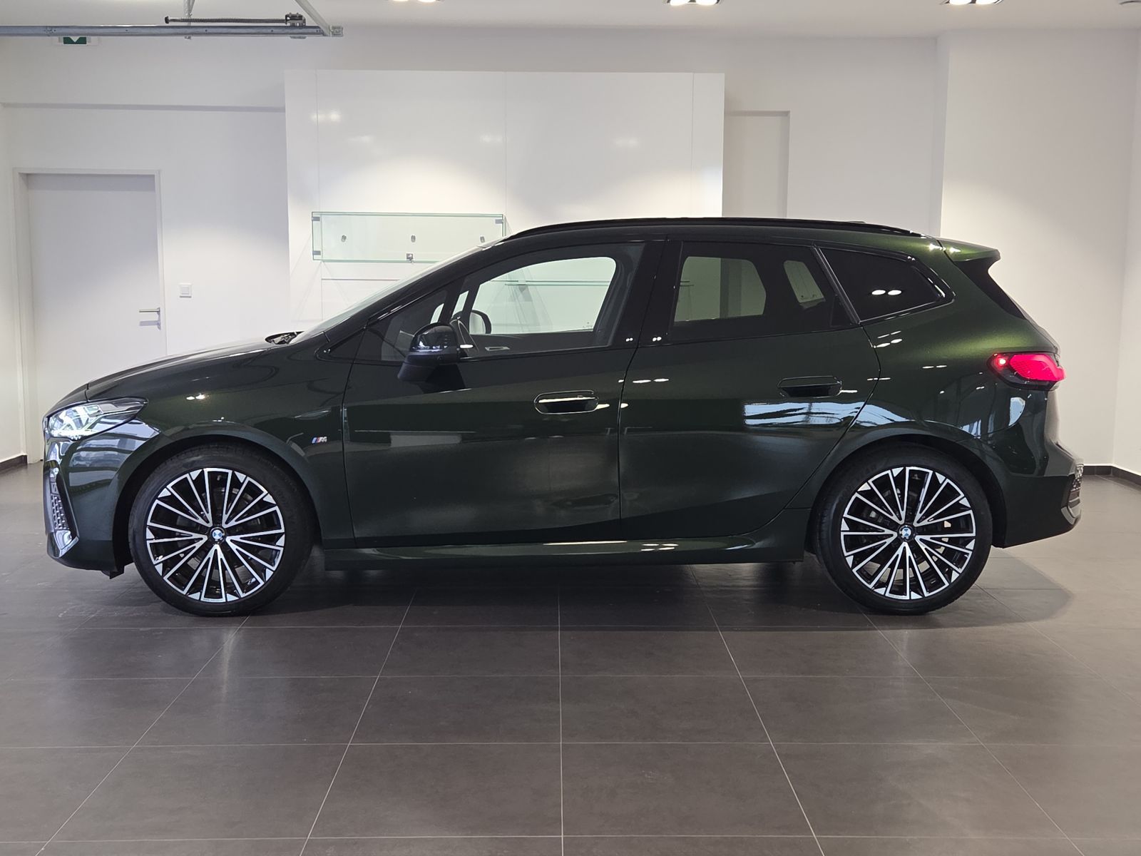 BMW Řada 2, 218i Active Tourer M Sport - fotka 3