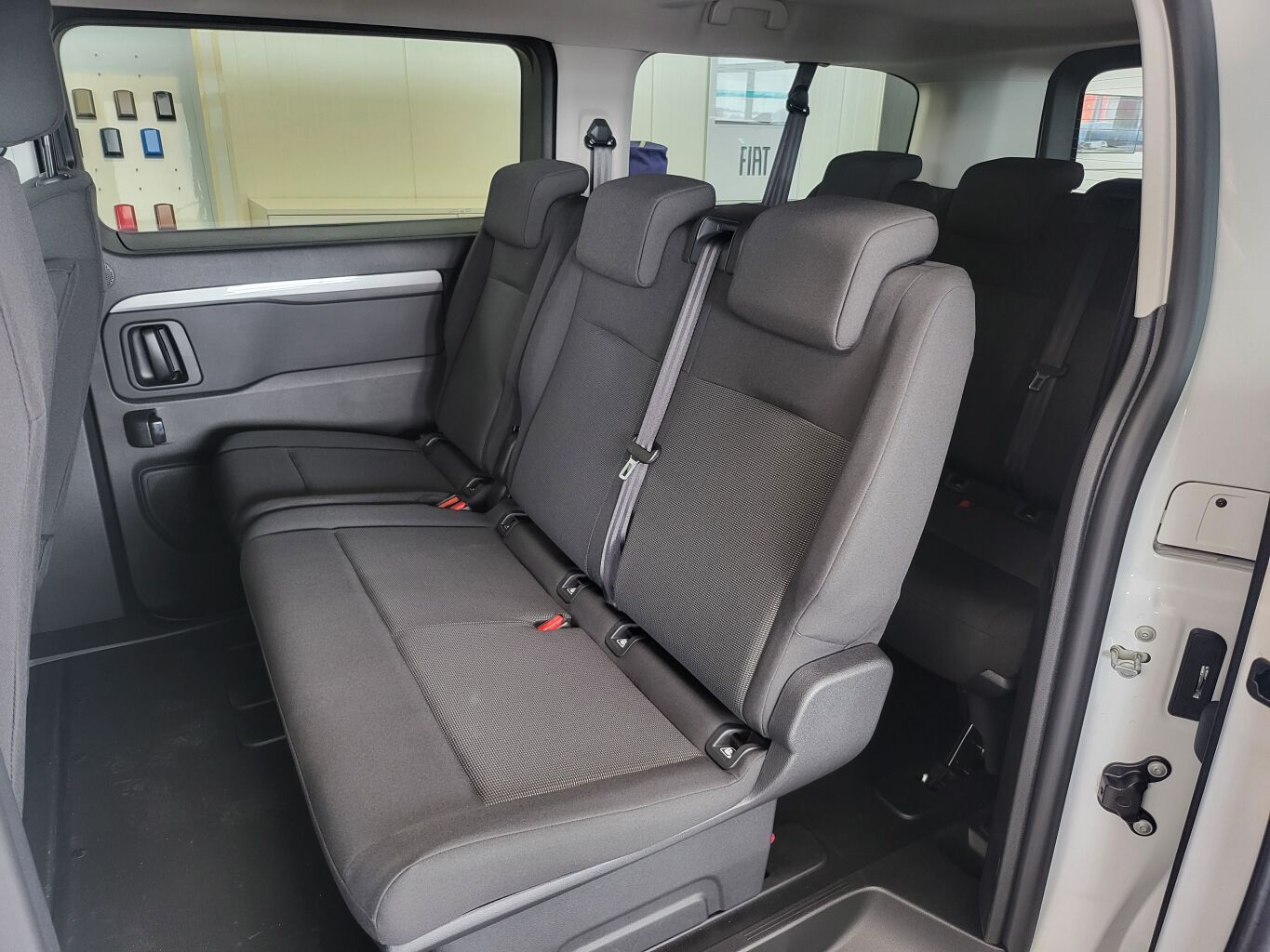 Fiat Ulysse, Icon 2.2 MTJ 180k 8AT L3 - fotka 6