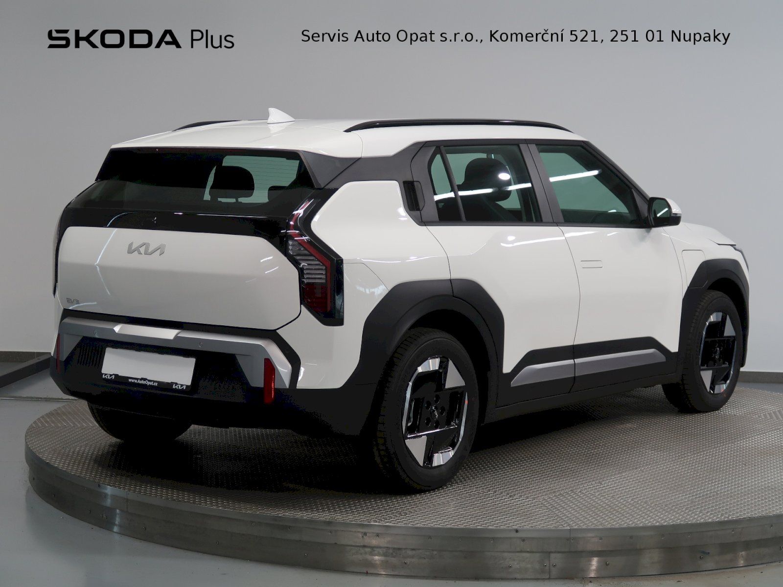 Kia EV3, AIR 81,4kWh 150KW - fotka 2
