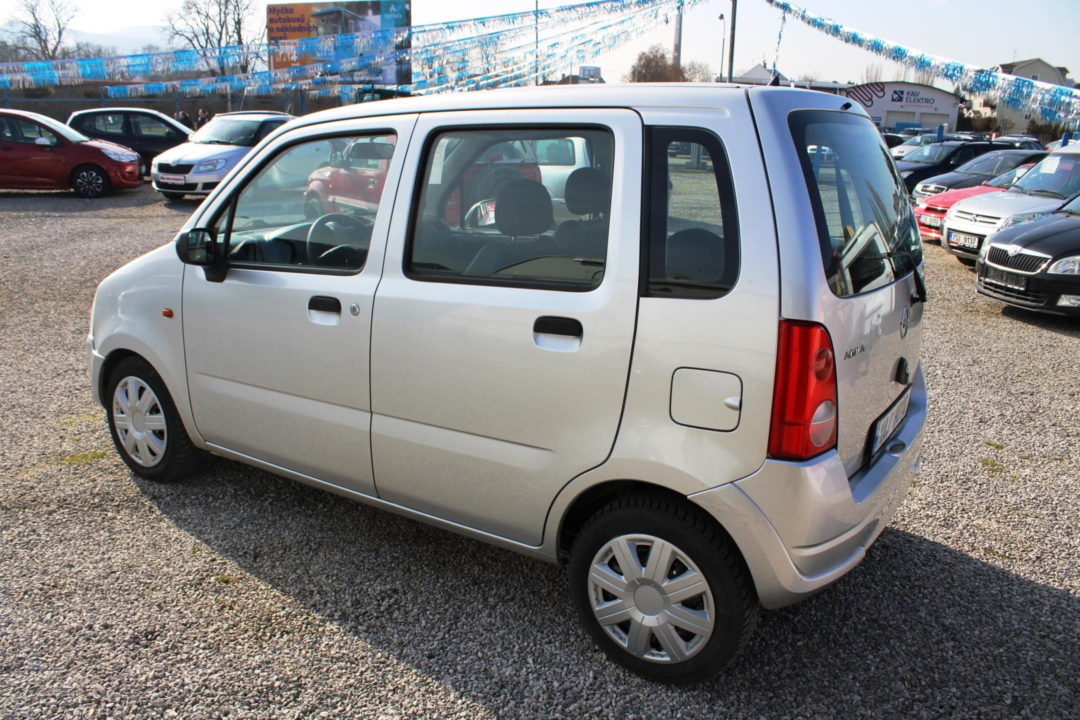 Opel Agila, 1,0i KLIMA ABS SERVO AUTORÁDIO - fotka 5