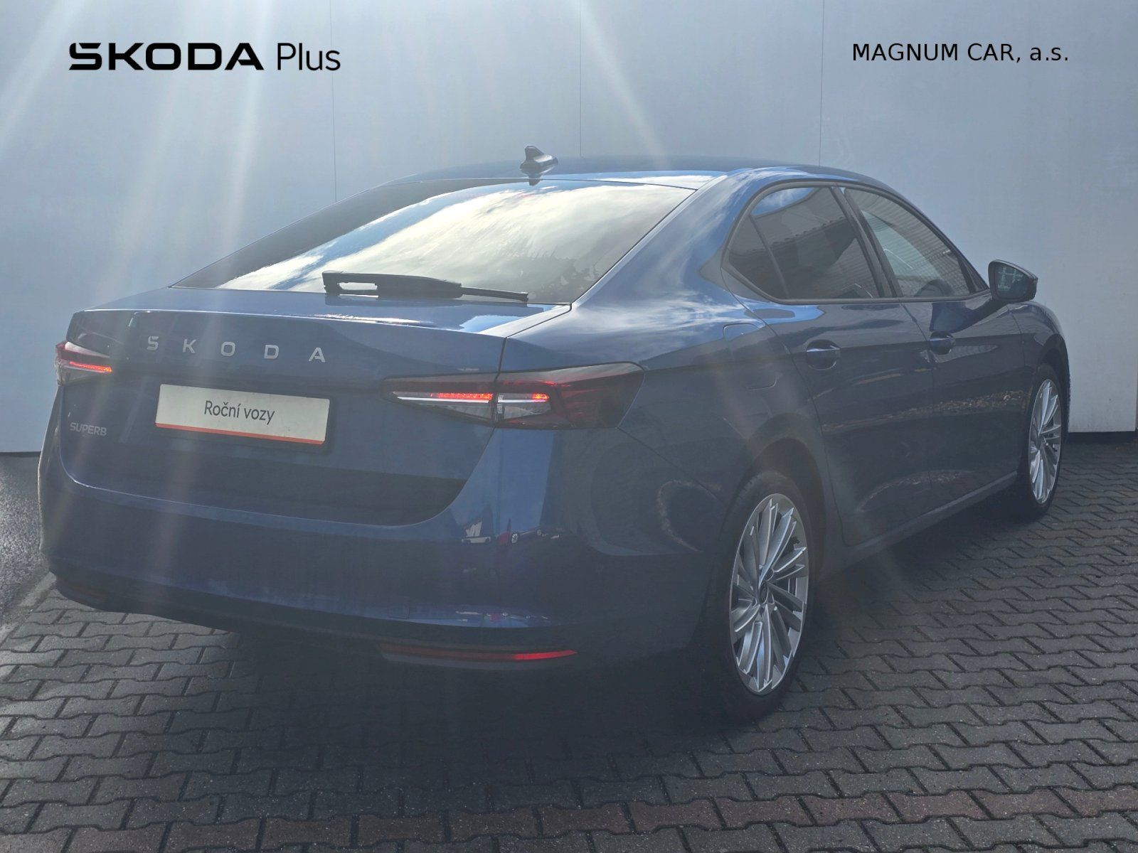 Škoda Superb, SELECTION 1,5 TSi / 110 kW DSG - fotka 2