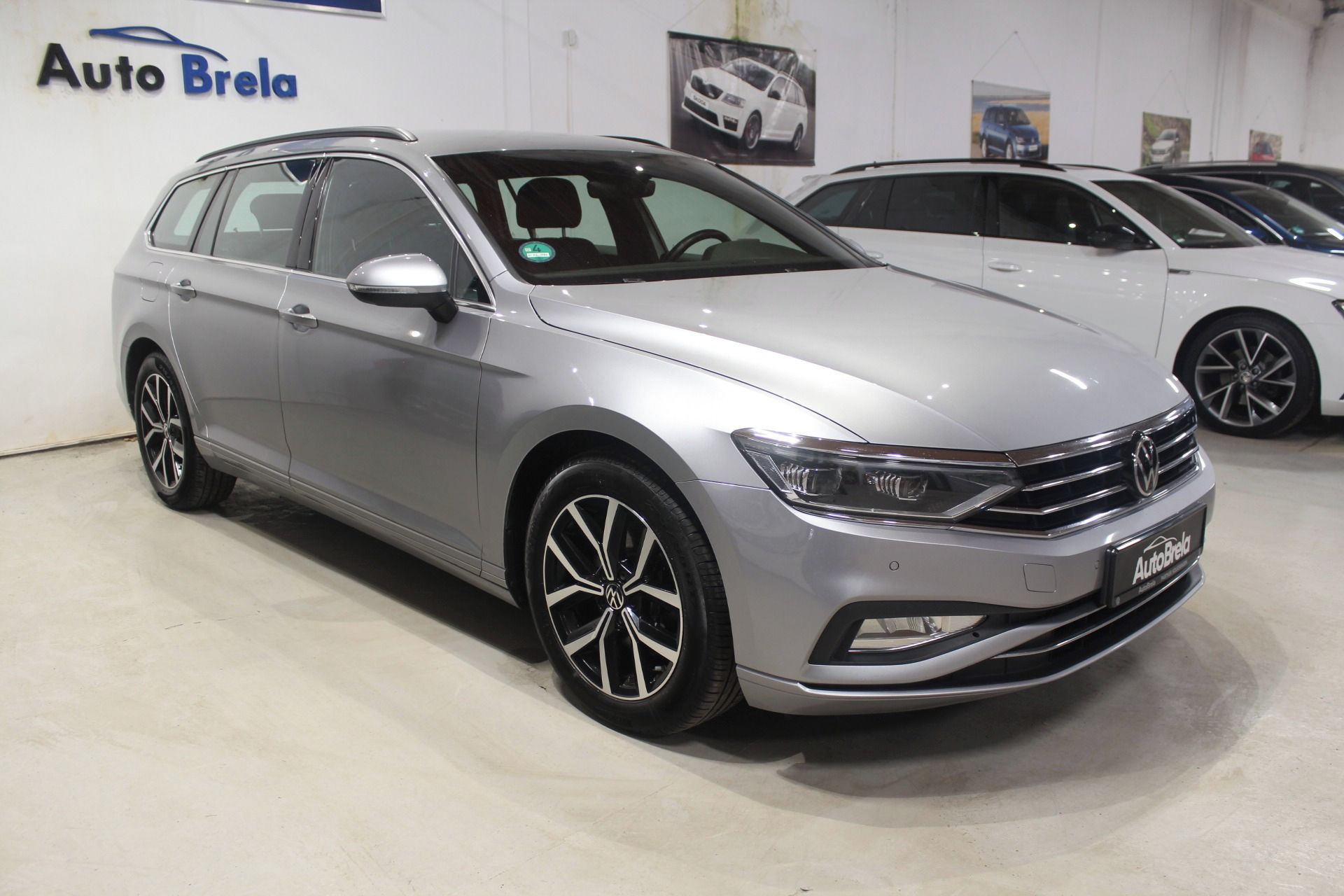 Volkswagen Passat, 2.0TDI DSG Nez. Topení Matrix - fotka 3