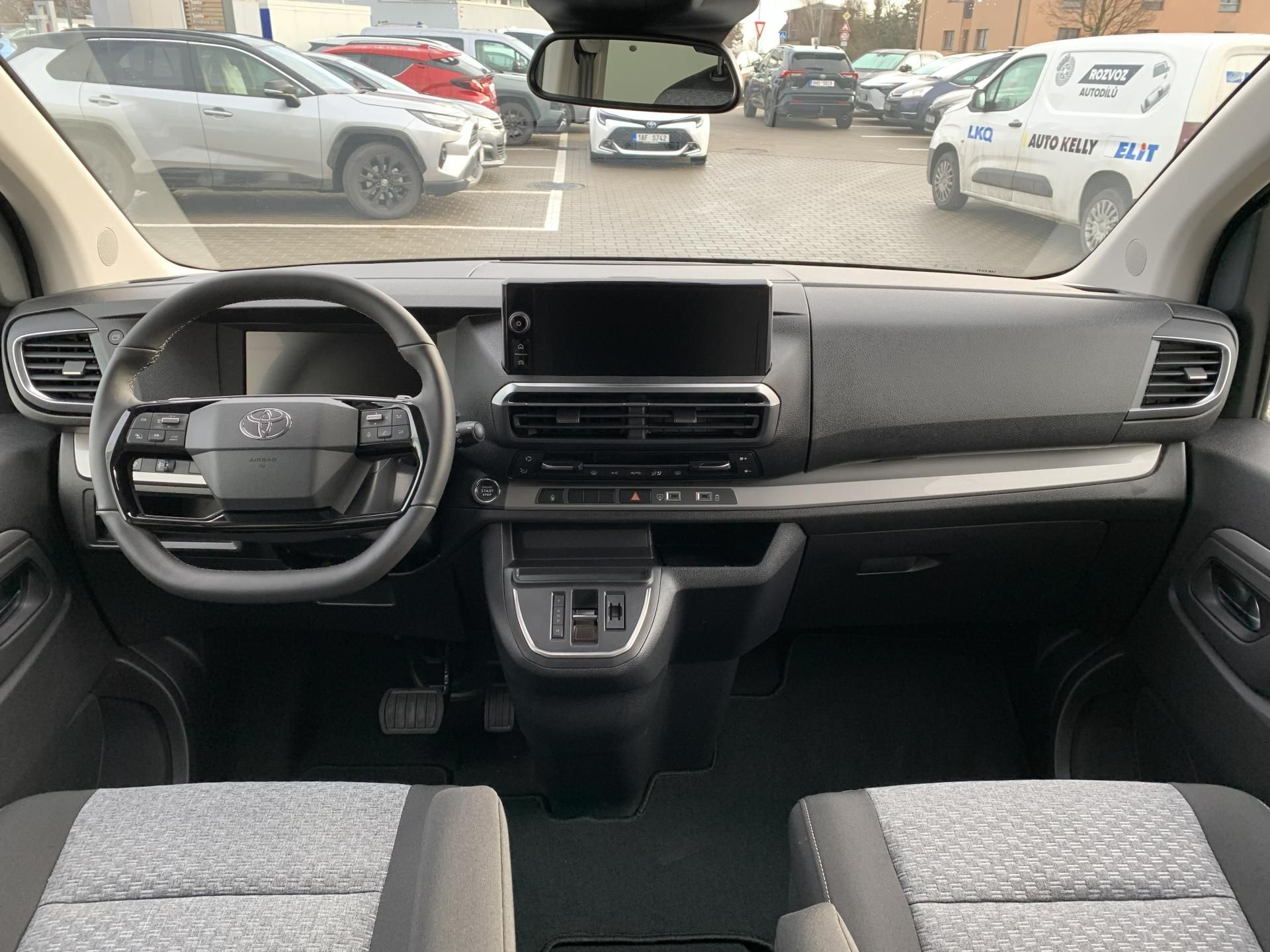 Toyota Proace Verso, L1 FAMILY 8S 2,0D AT WILLY - fotka 5