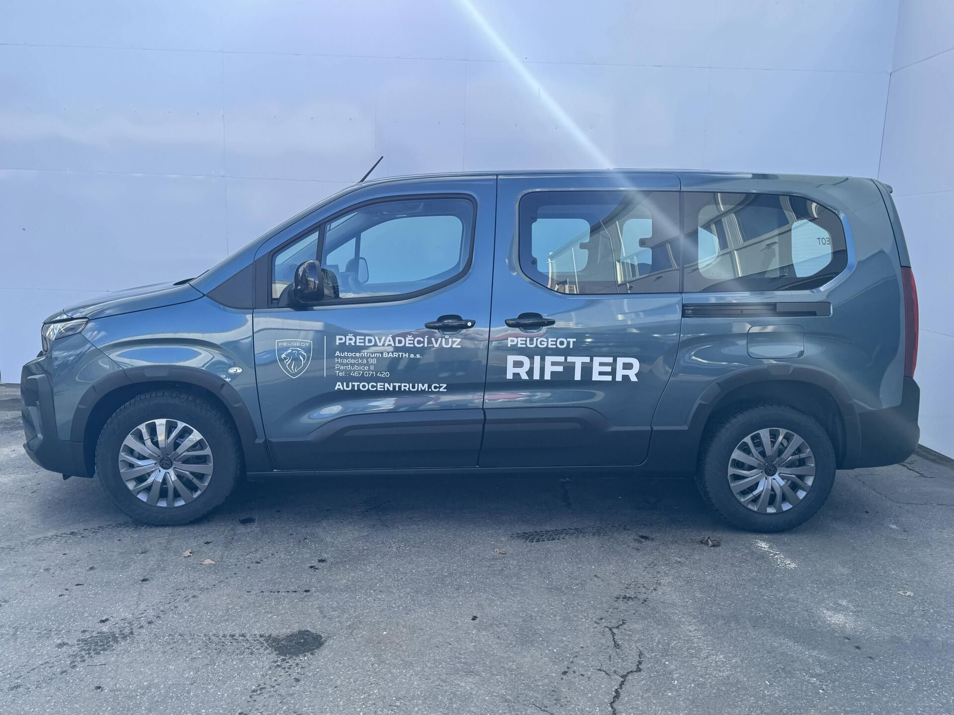 Peugeot Rifter, LONG ALLURE S&S MAN6 1,5 BlueH - fotka 3
