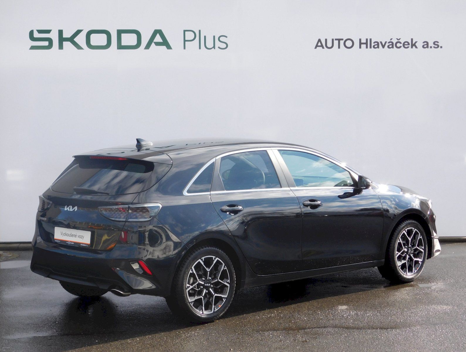 Kia Cee´d, 1,5T-GDi 103kW Edice 30 - fotka 2