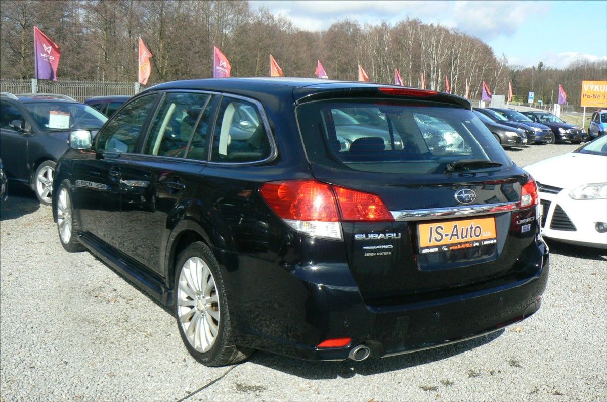 Subaru Legacy, 2,0 D 4x4 COMBI - fotka 5