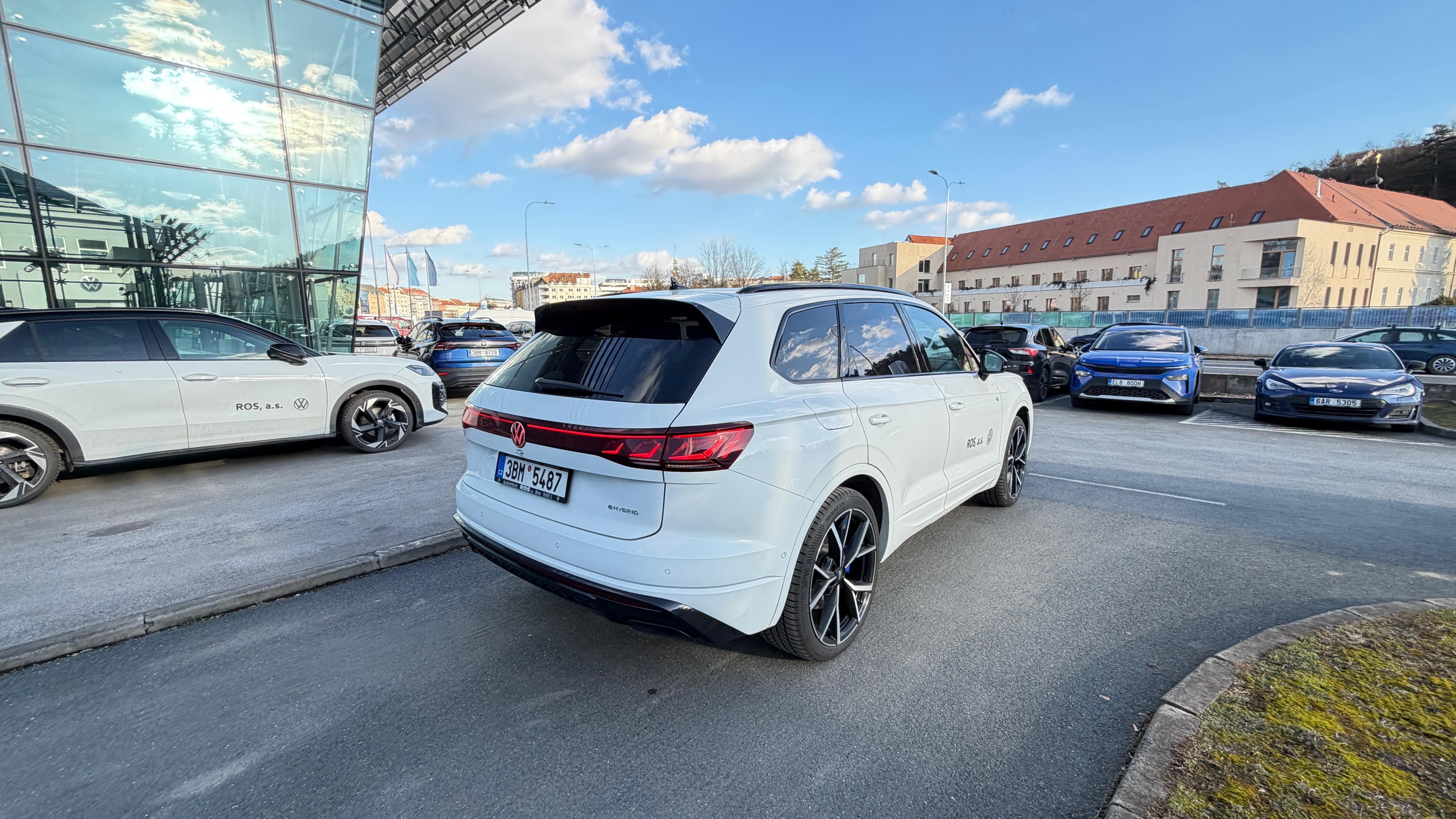 Volkswagen Touareg, R 3.0 TSI 340kW 466 Hp - fotka 5