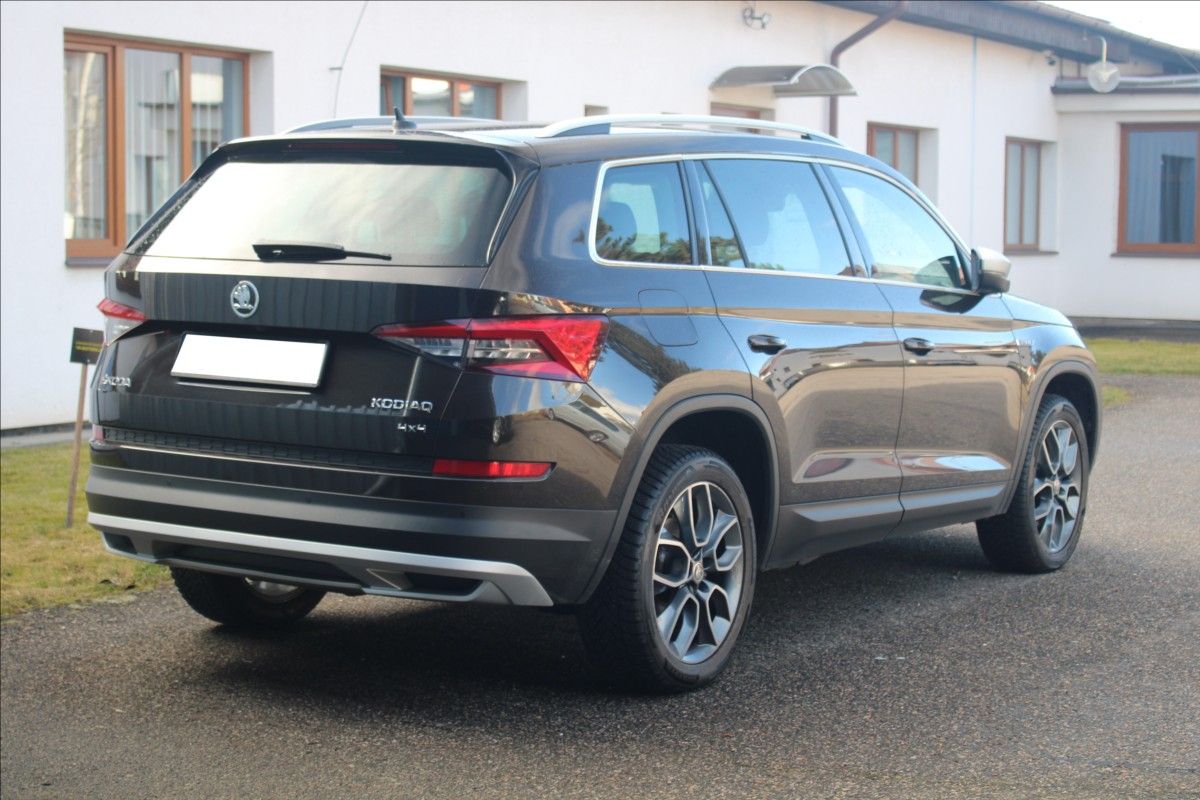 Škoda Kodiaq, 2,0   TDi 140kW SCOUT 4x4 - fotka 4