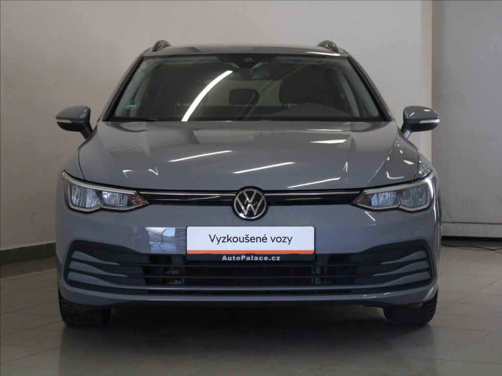 Volkswagen Golf, 1,5 TSI Life Variant 120tkm.ČR - fotka 2