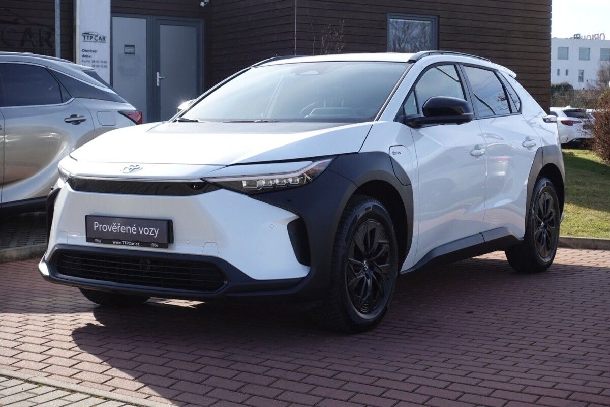 Toyota bZ4X, Prestige FWD - druhá sada komp