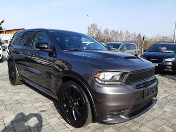 5,7L R/T 4x4, 6míst,Top výbava