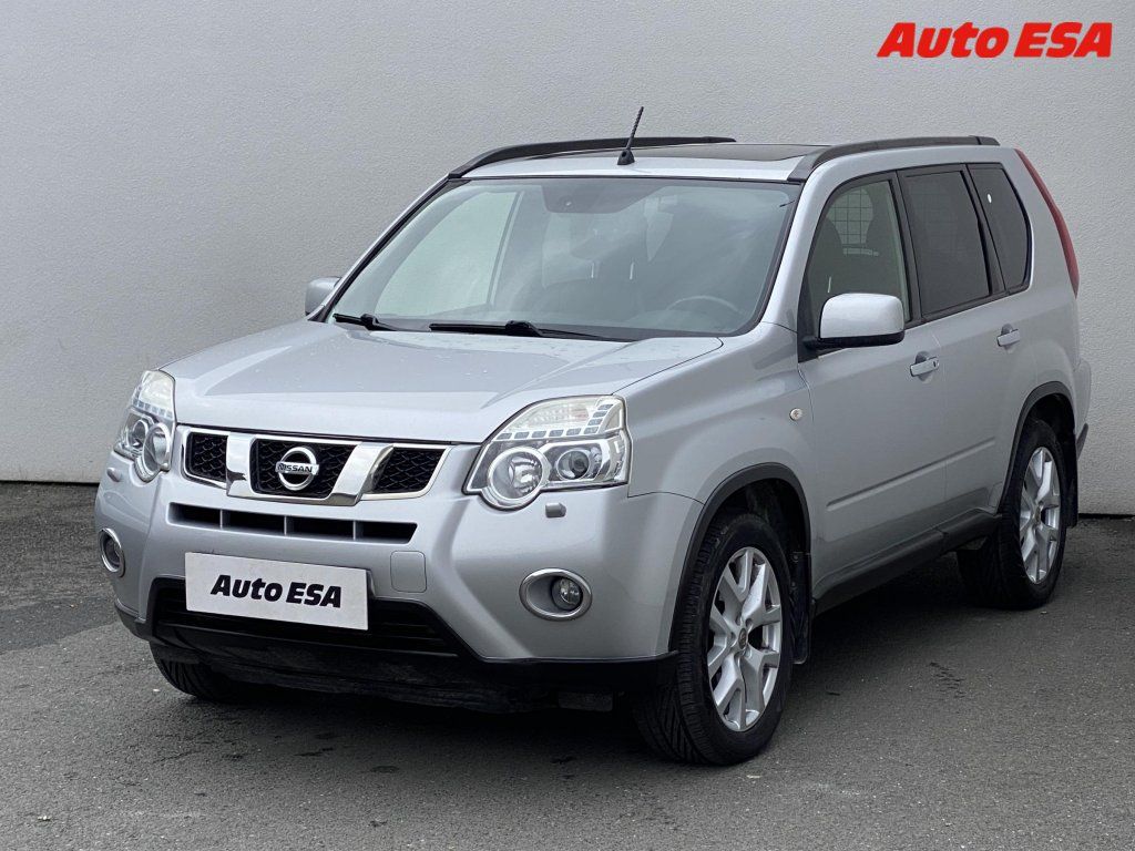Nissan X-Trail, 2.0 dCi 4x4,AT,xenon - fotka 3