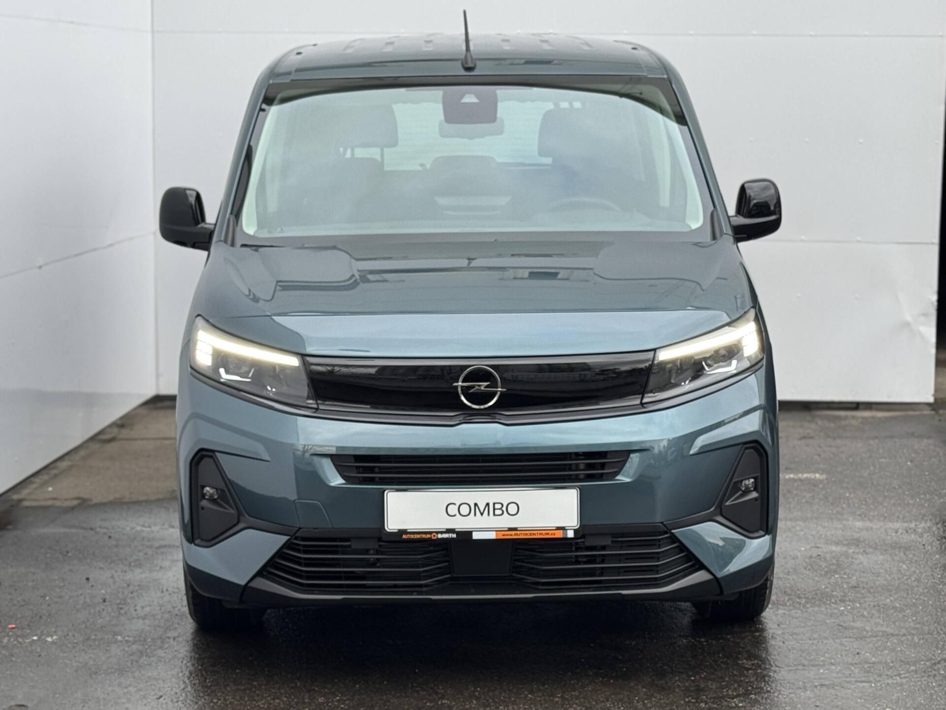 Opel Combo, Combi Edition Plus L1 AT8 1,5 - fotka 2