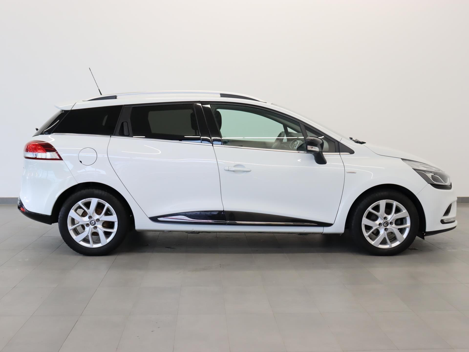 Renault Clio, 0,9 TCE 90k LIMITED GRANDTOUR - fotka 3