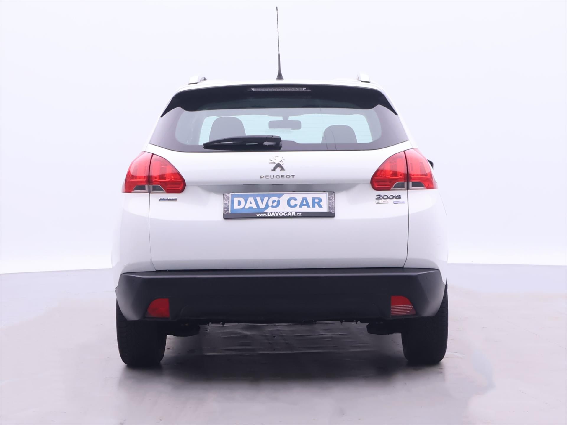 Peugeot 2008, 1,2 PT 81kW Aut.klima CZ - fotka 6