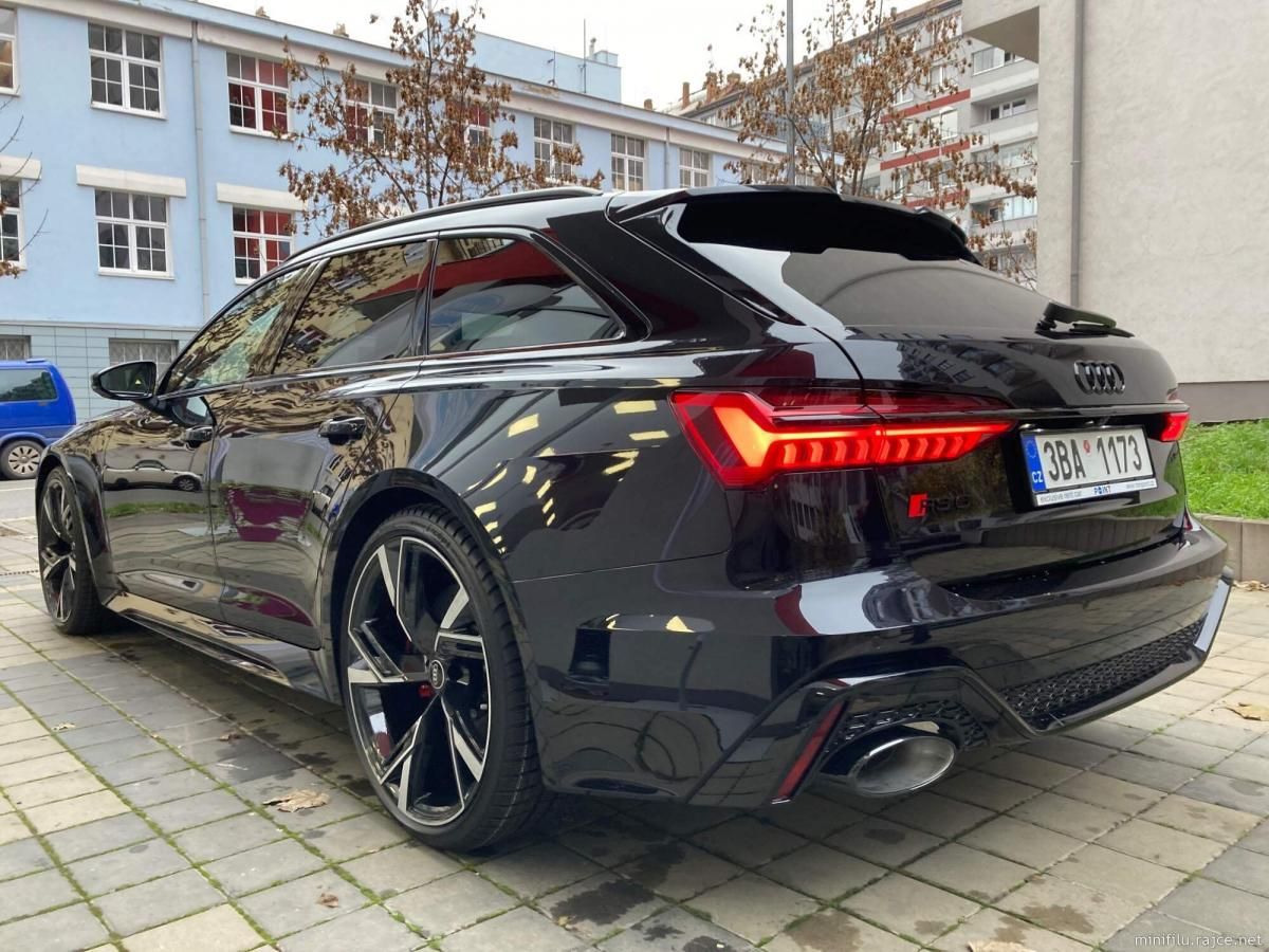 Audi RS6, TOP stav, karbon brzdy, panora - fotka 4