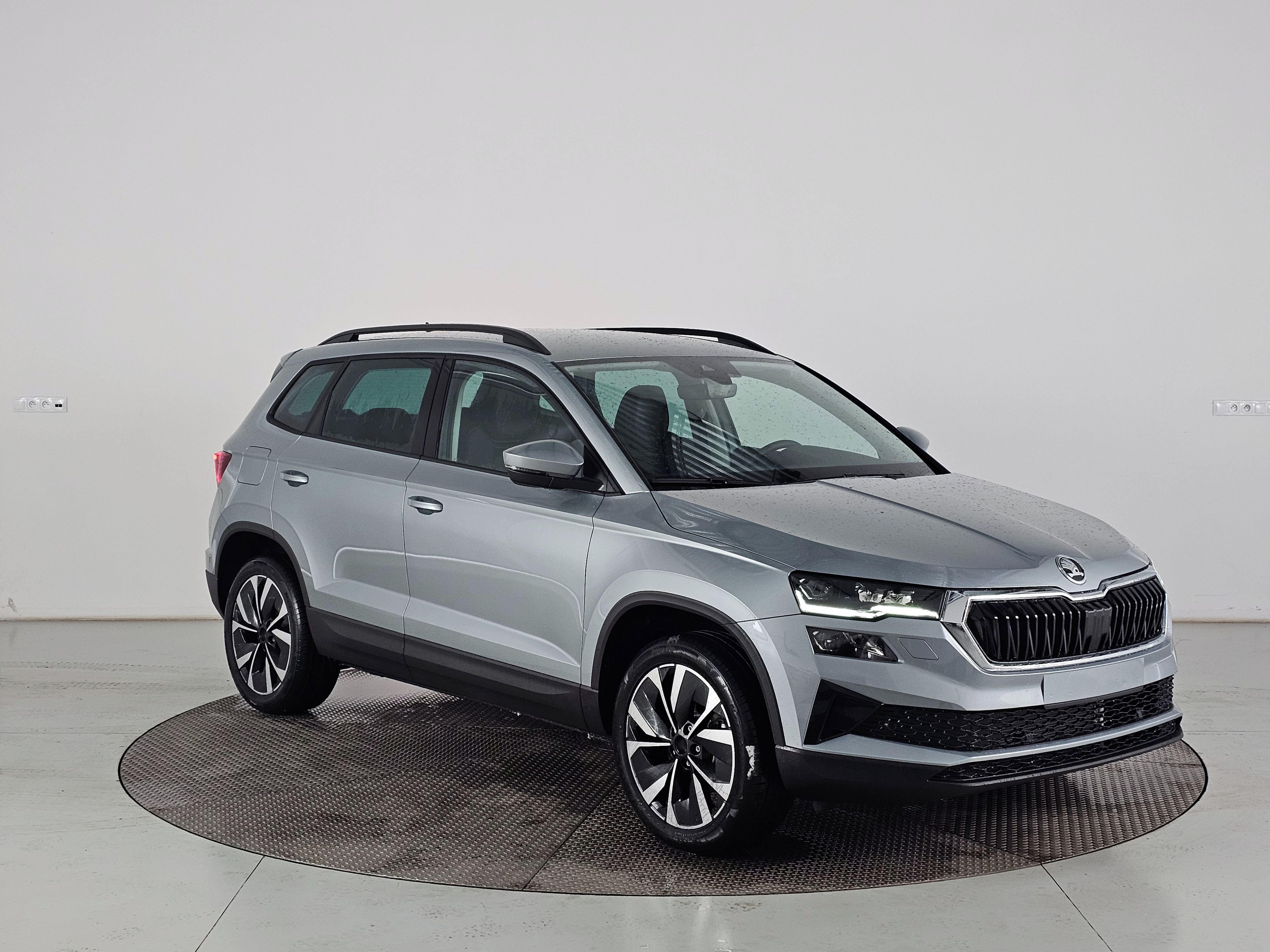 Škoda Karoq, Dynamic 1.5TSI 110kW man. - fotka 3