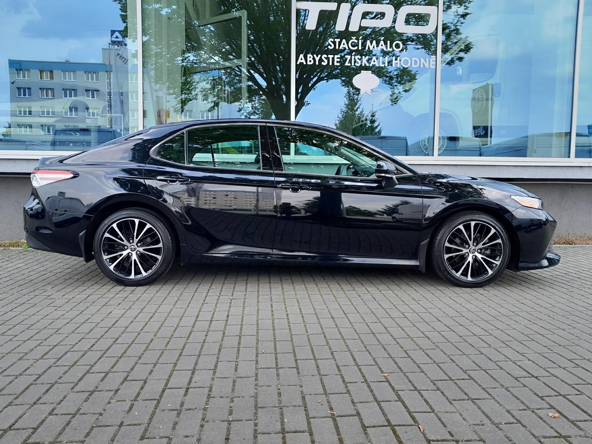 Toyota Camry, XLE 3,6V6 1.maj. ČR - fotka 5
