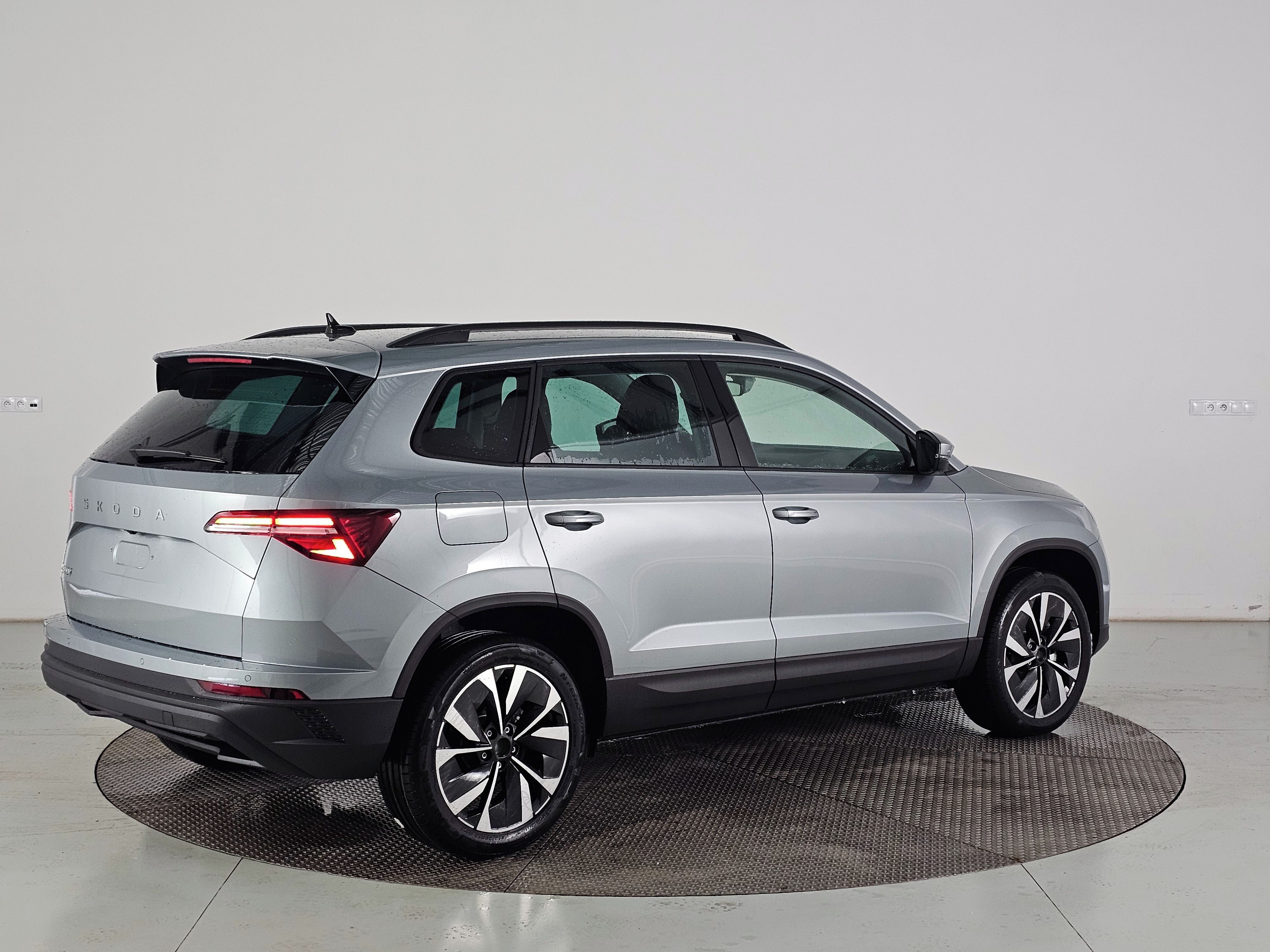 Škoda Karoq, Dynamic 1.5TSI 110kW man. - fotka 5