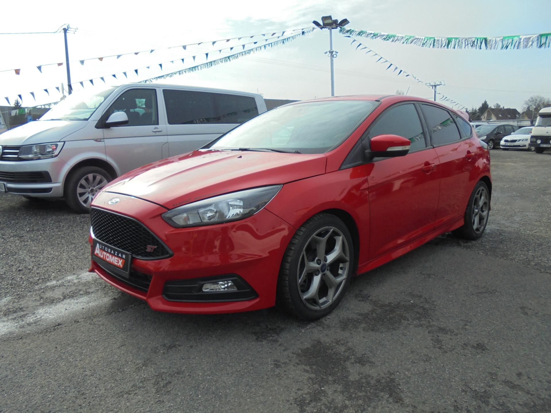 Ford Focus, 2.0 ST- 188kW- 74000 km- KLIMA - fotka 3