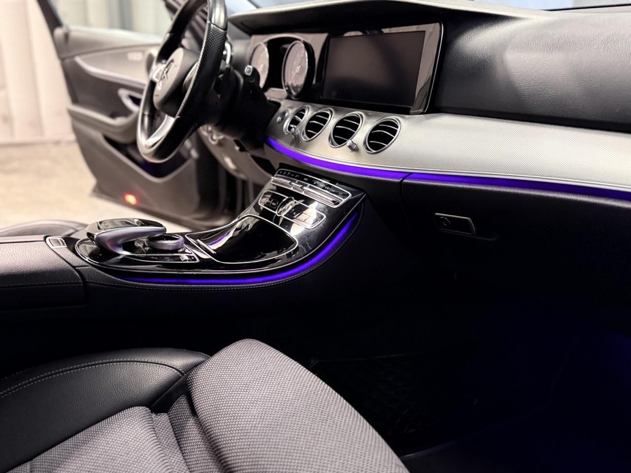 Mercedes-Benz Třídy E, 200i AVANTGARDE,ZÁRUKA , - fotka 2
