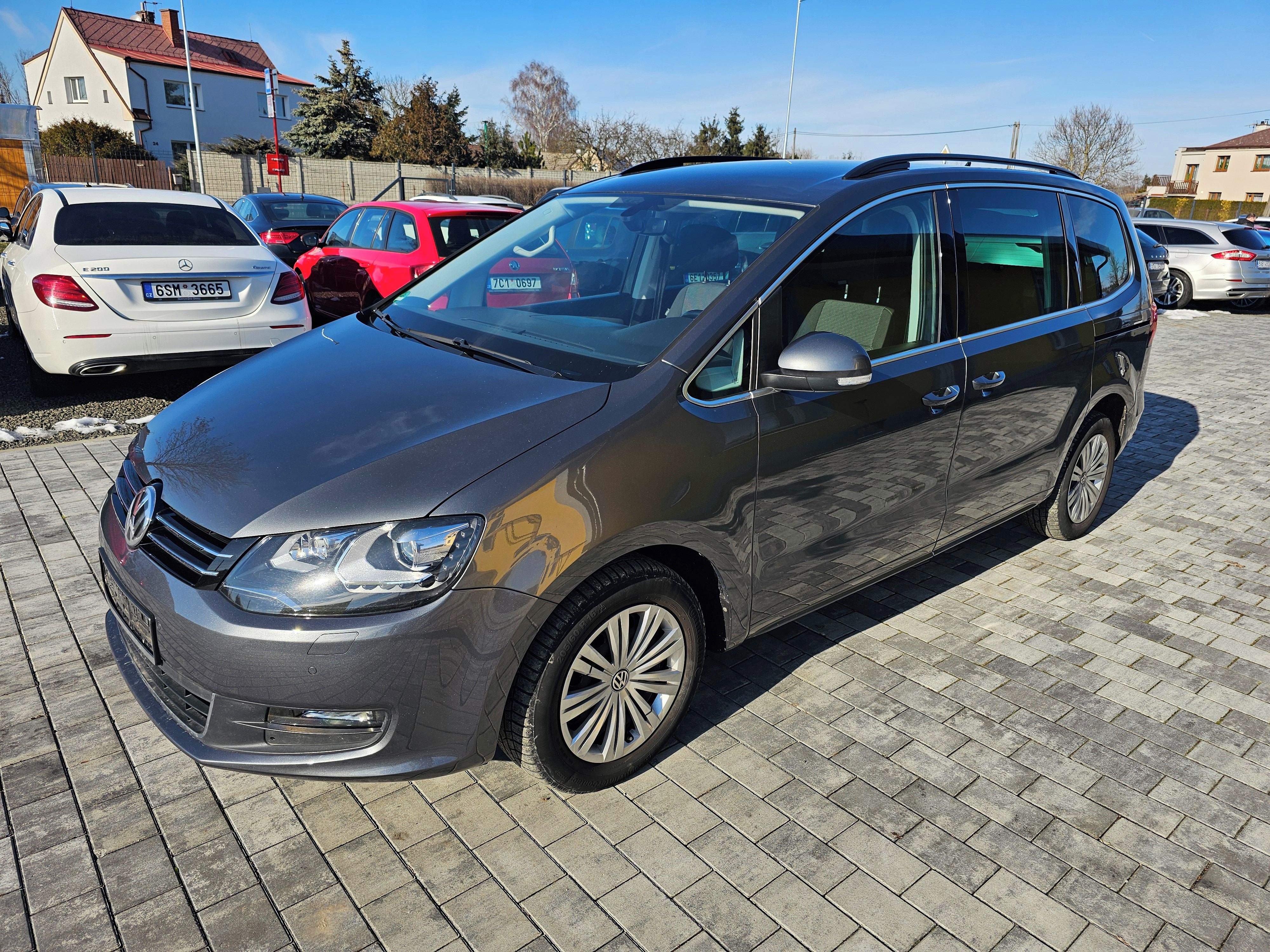 Volkswagen Sharan, 2.0 TDI 110kw, 7 míst, Webasto