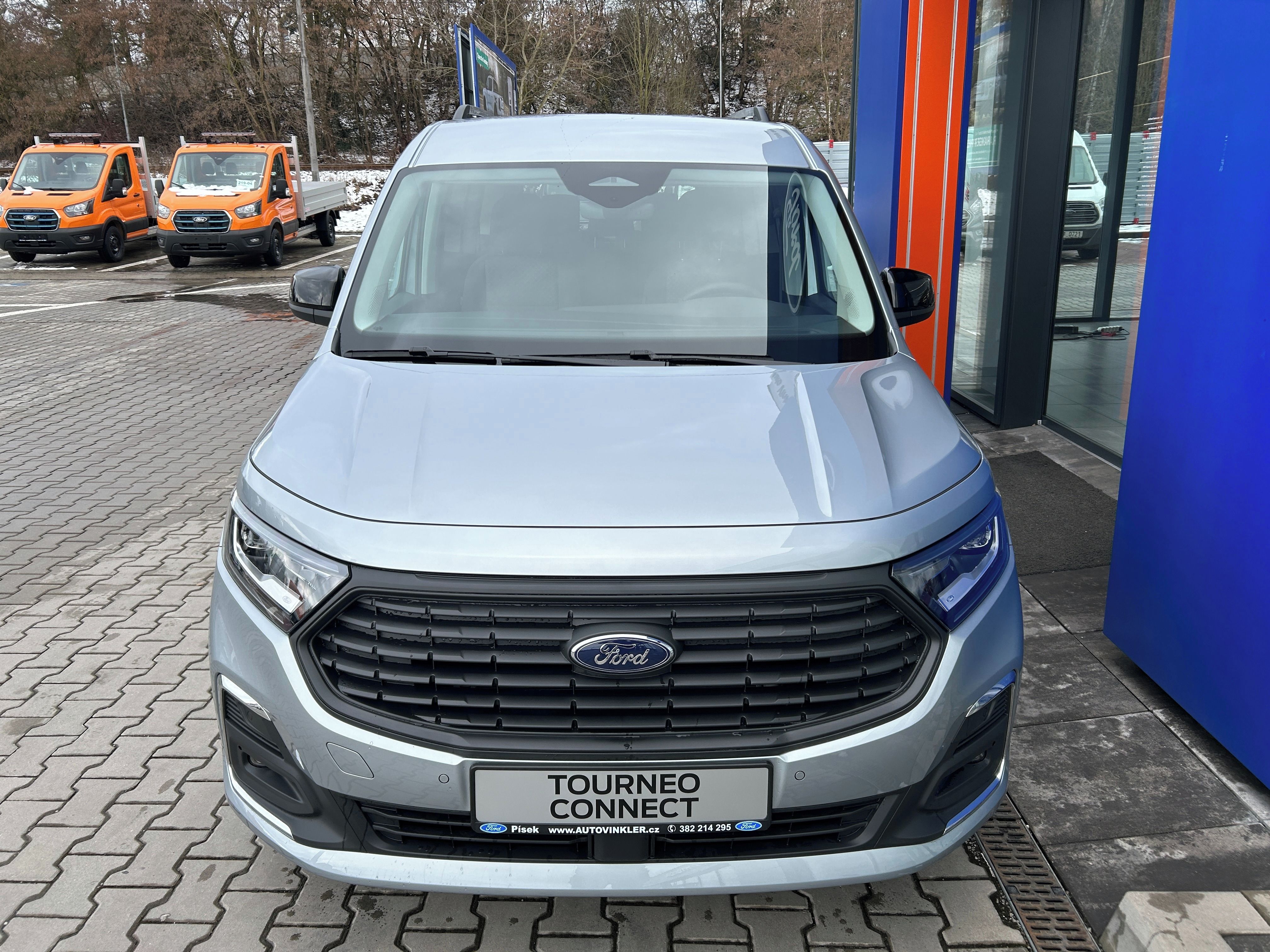 Ford Tourneo Connect, 1.5 Ecoboost 85kW AT Titanium - fotka 2