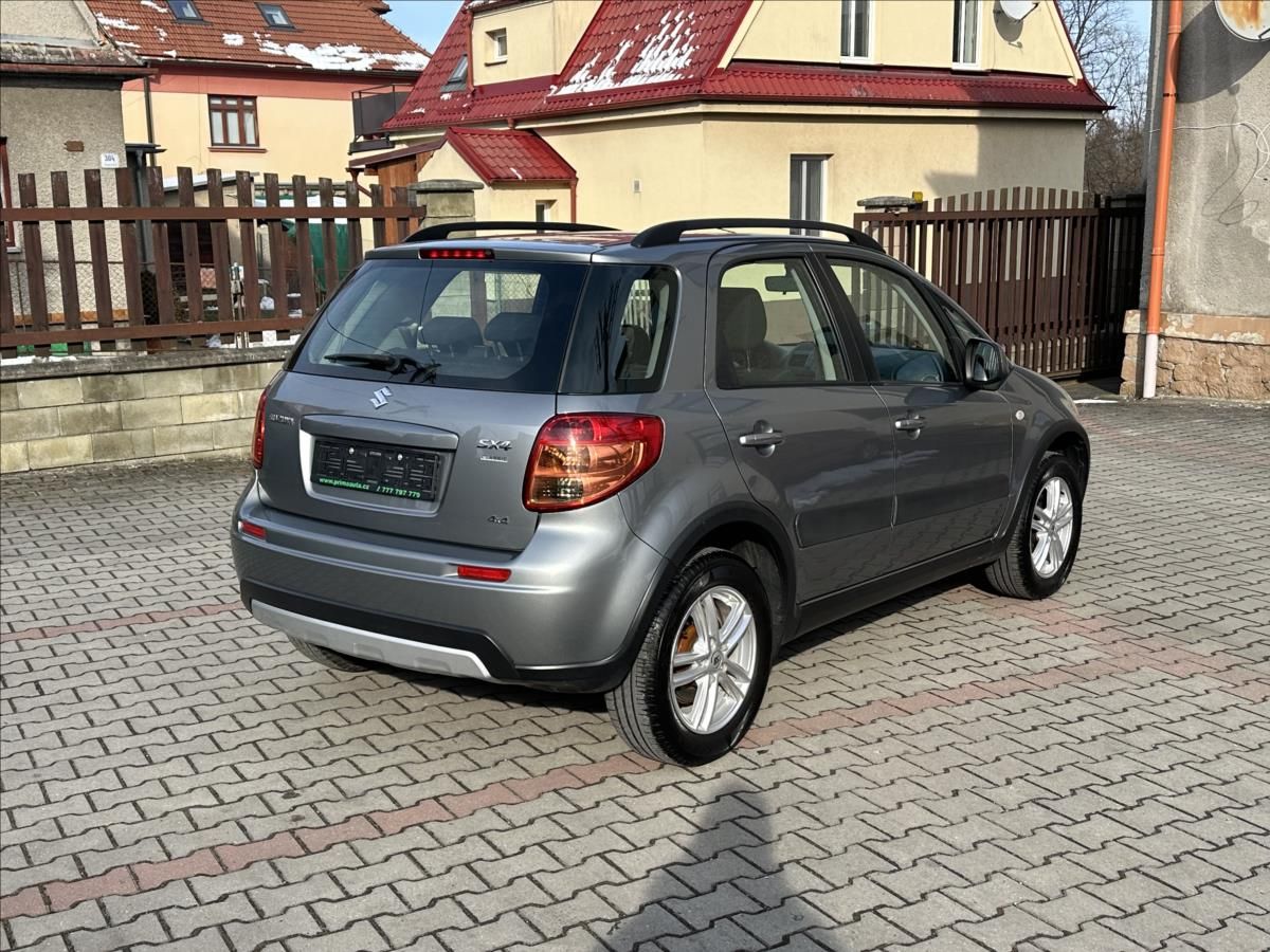 Suzuki SX4, 1,6 4x4 1.majitel - fotka 3