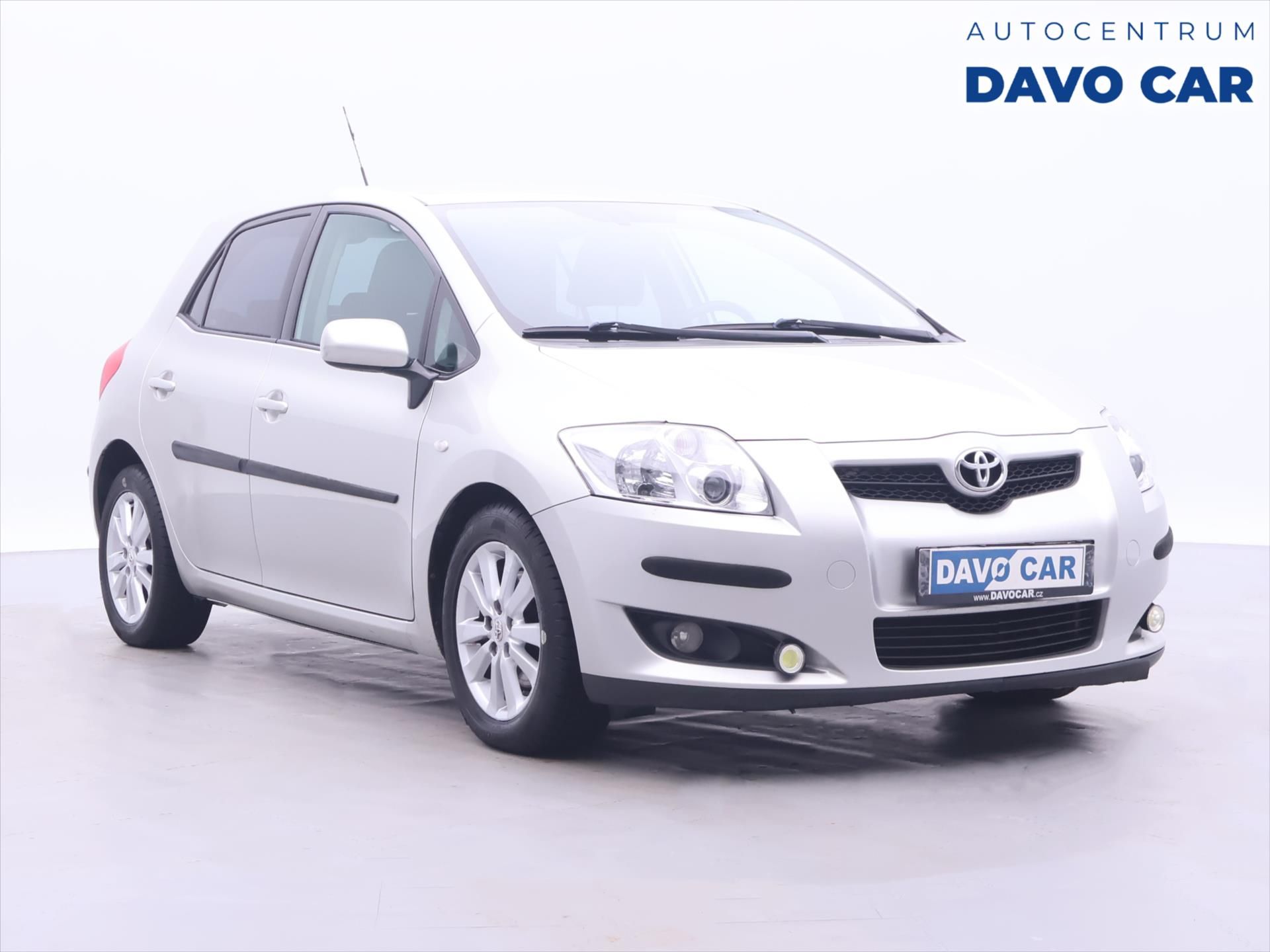Toyota Auris, 2,0 D-4D 93kW Xenon Tažné