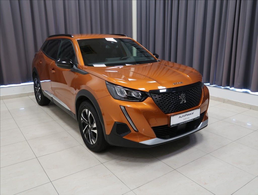 Peugeot 2008, 1,2 ALLURE AUT - fotka 4