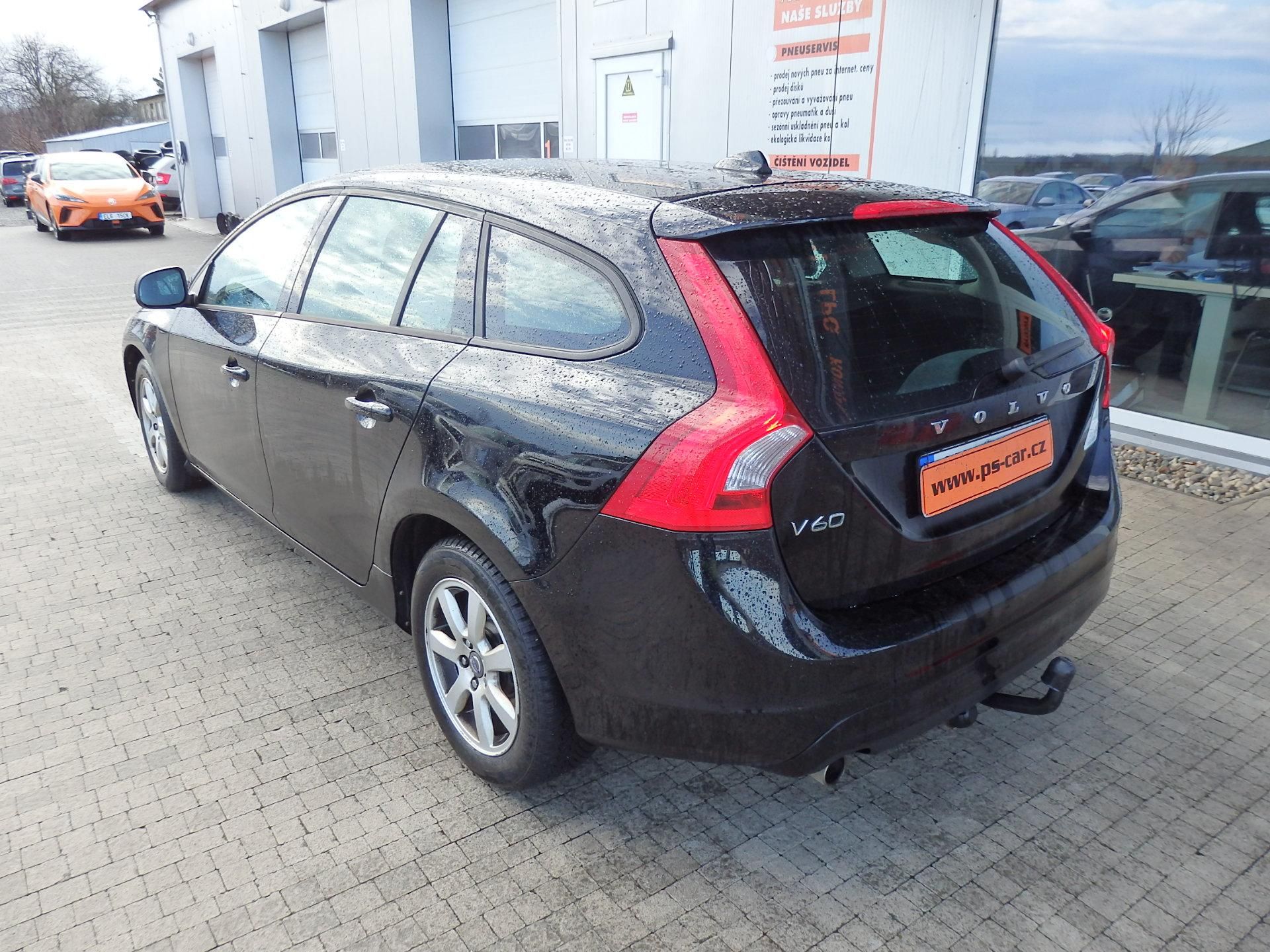 Volvo V60, 2.0 D DIGI. KLIMA, NAVIGACE - fotka 5