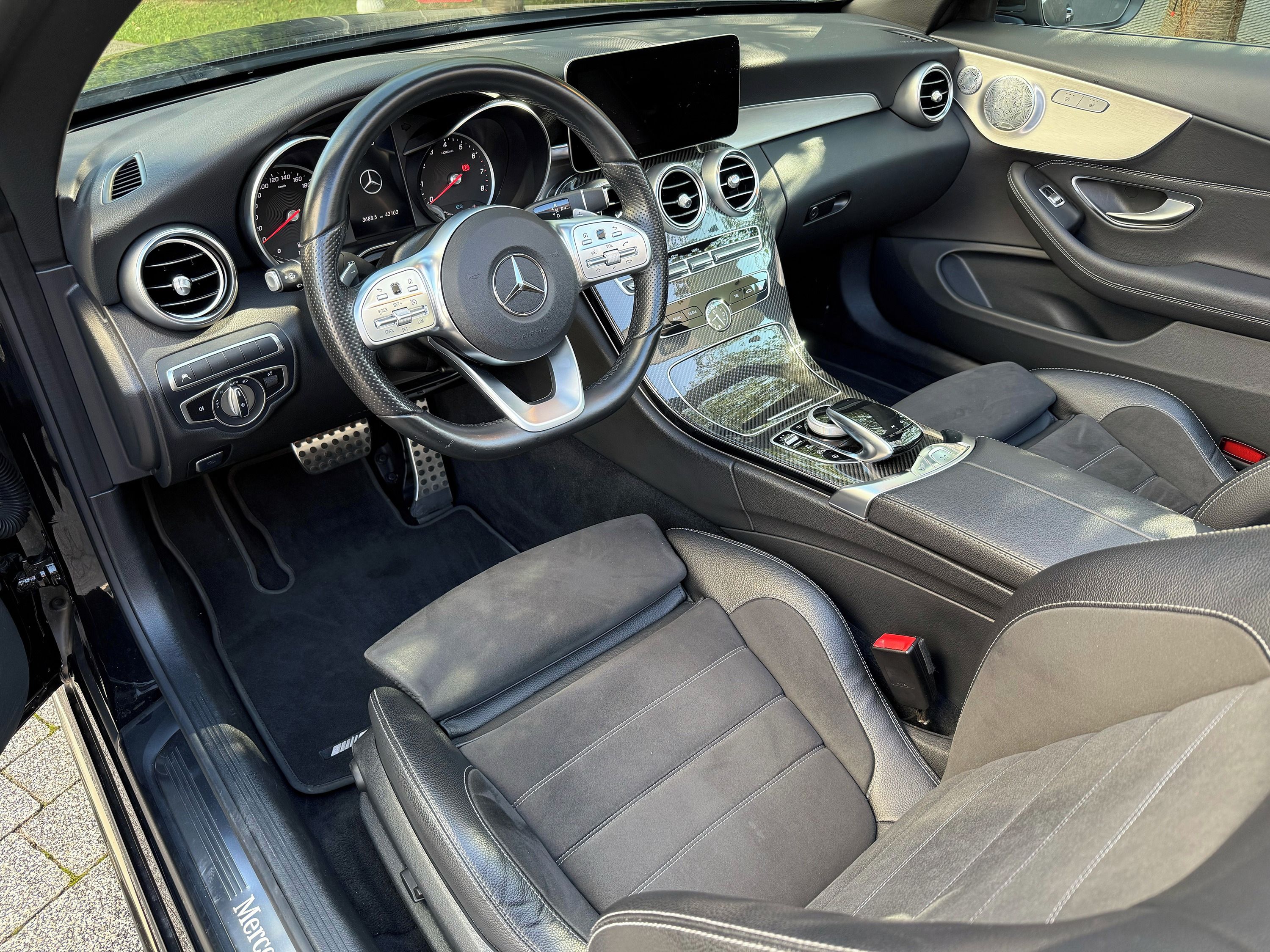 Mercedes-Benz Třídy C, C300 AMG - dokonalý stav - fotka 5