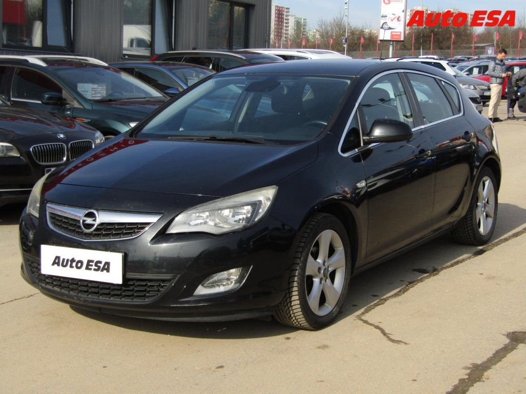 Opel Astra, 1.4i,ČR,Klima - fotka 3
