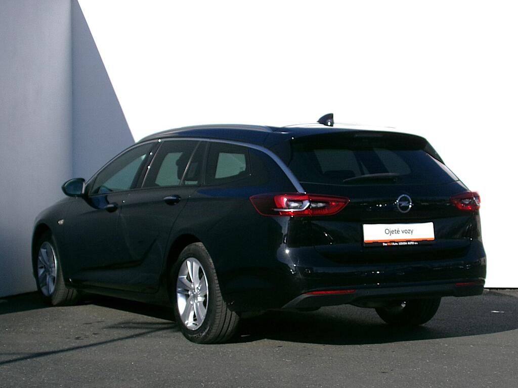 Opel Insignia, Ultimate 1.6 CDTi 100 kW - fotka 6