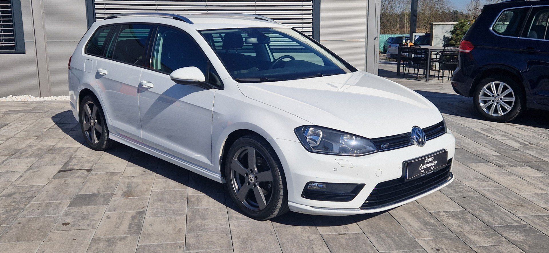 Volkswagen Golf, R-line 1.6TDI 81kW - fotka 3