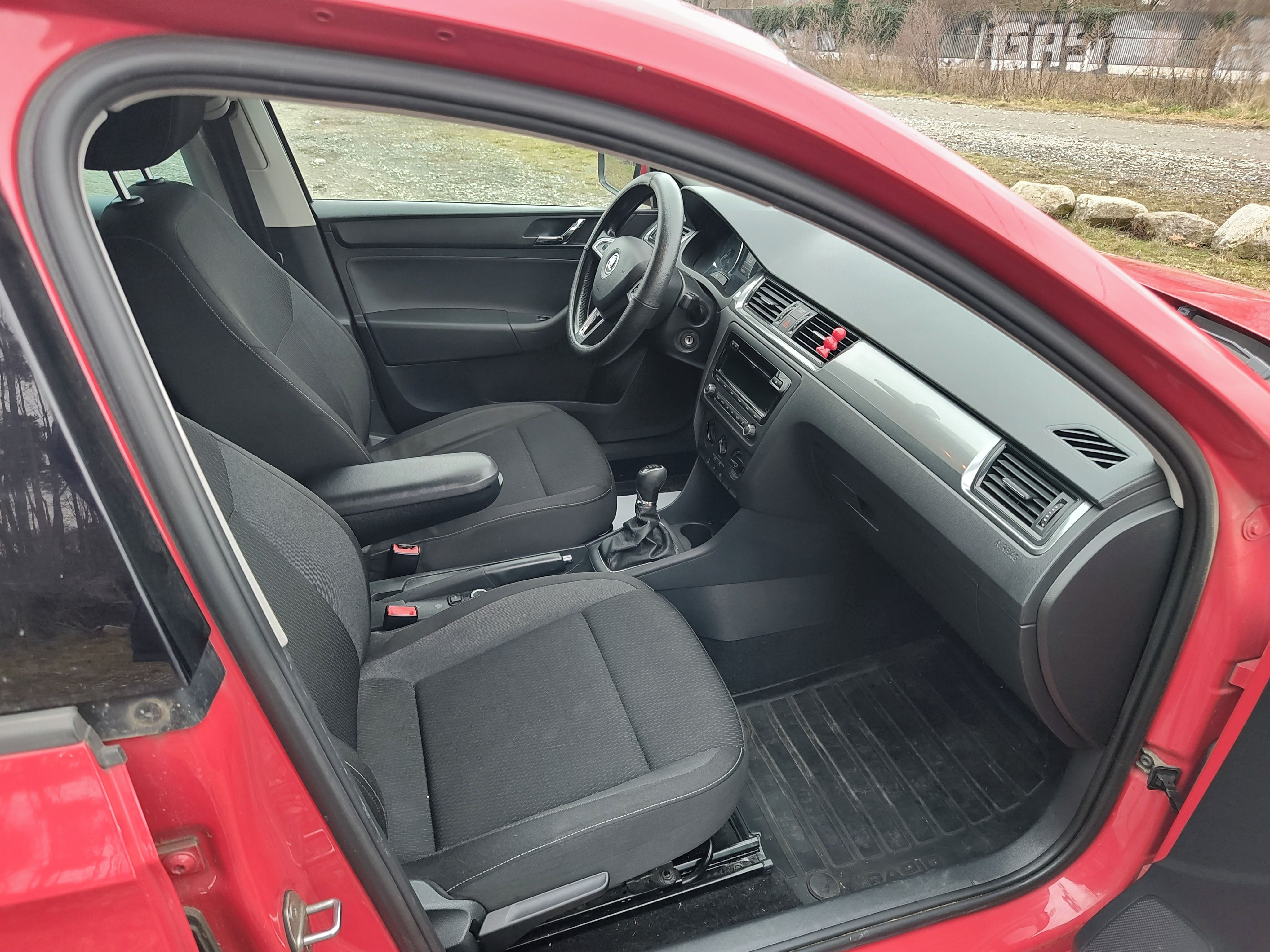Škoda Rapid, 1,6 Tdi 66 KW CZ Původ - fotka 6
