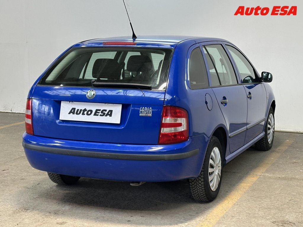 Škoda Fabia, 1.2i,servis.kniha - fotka 6