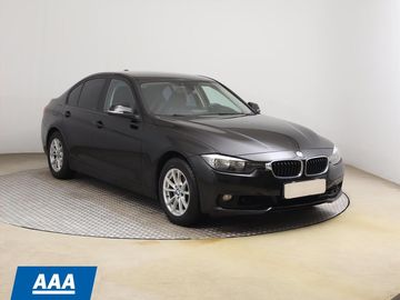 318 i, Automat, Kůže