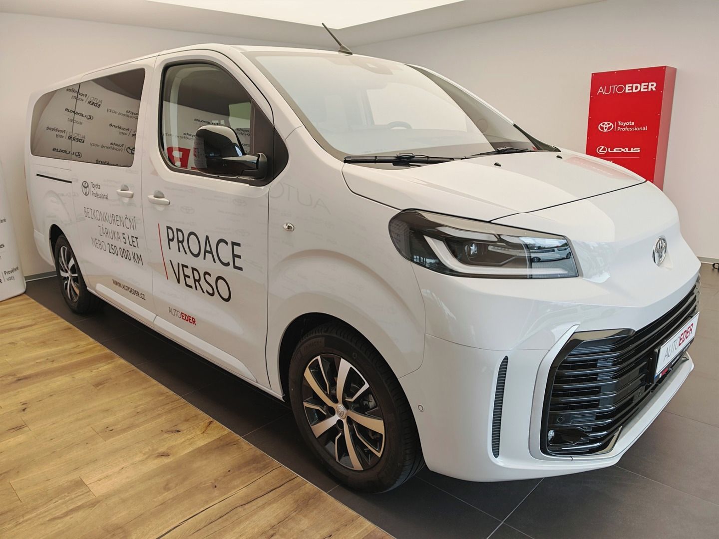 Toyota Proace Verso, 2,0D L2 8AT Family 8S - fotka 3
