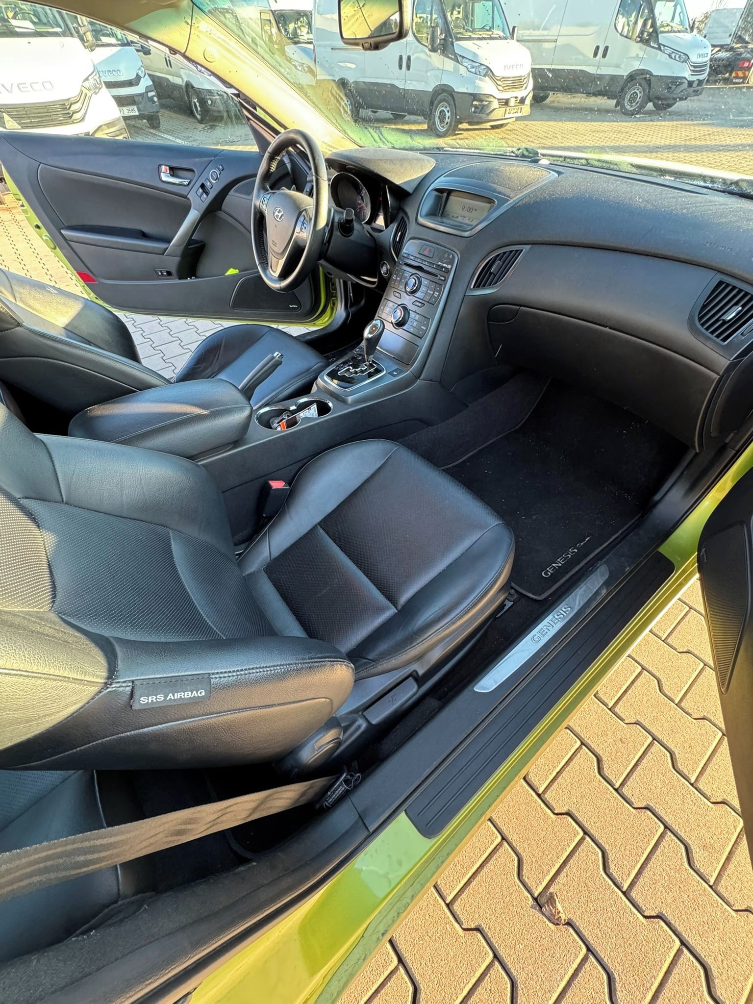Hyundai Genesis, Coupe 3.8 - fotka 6