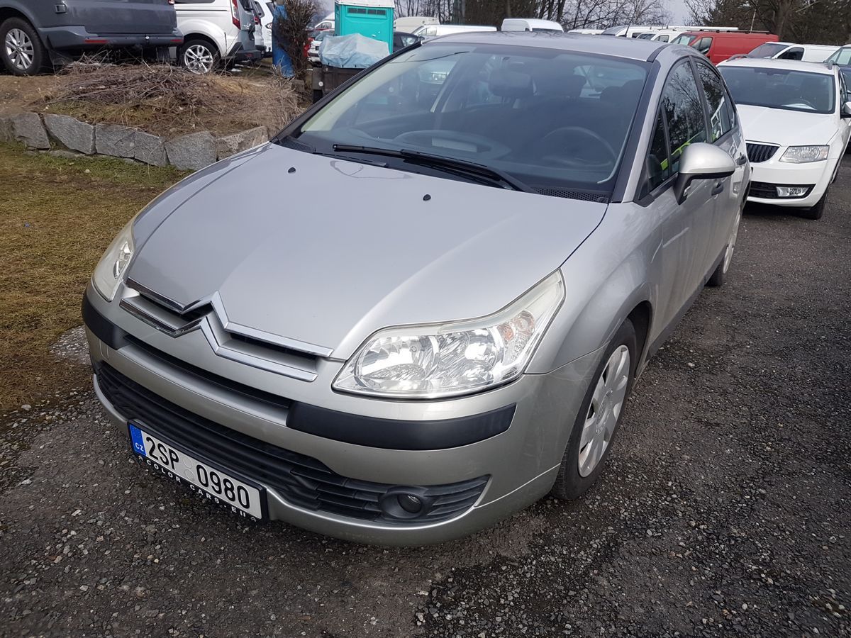Citroën C4, 1.4i 65KW KLIMA ČR - fotka 3