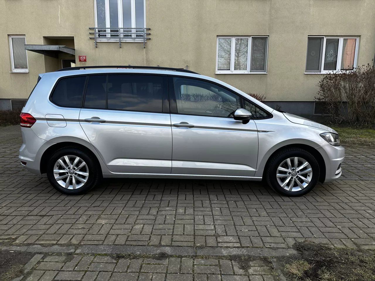 Volkswagen Touran, 2.0 TDI 110kW DSG CarPlay ACC - fotka 4