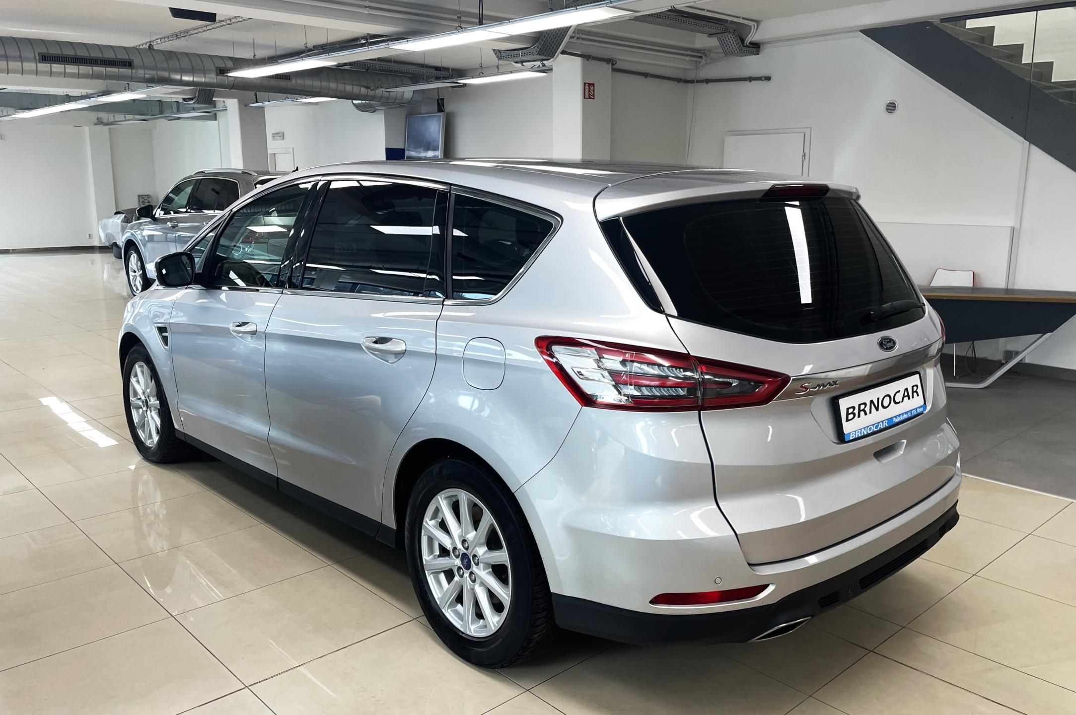 Ford S-MAX, Titanium 132kW AT AWD, 7 MÍST - fotka 4