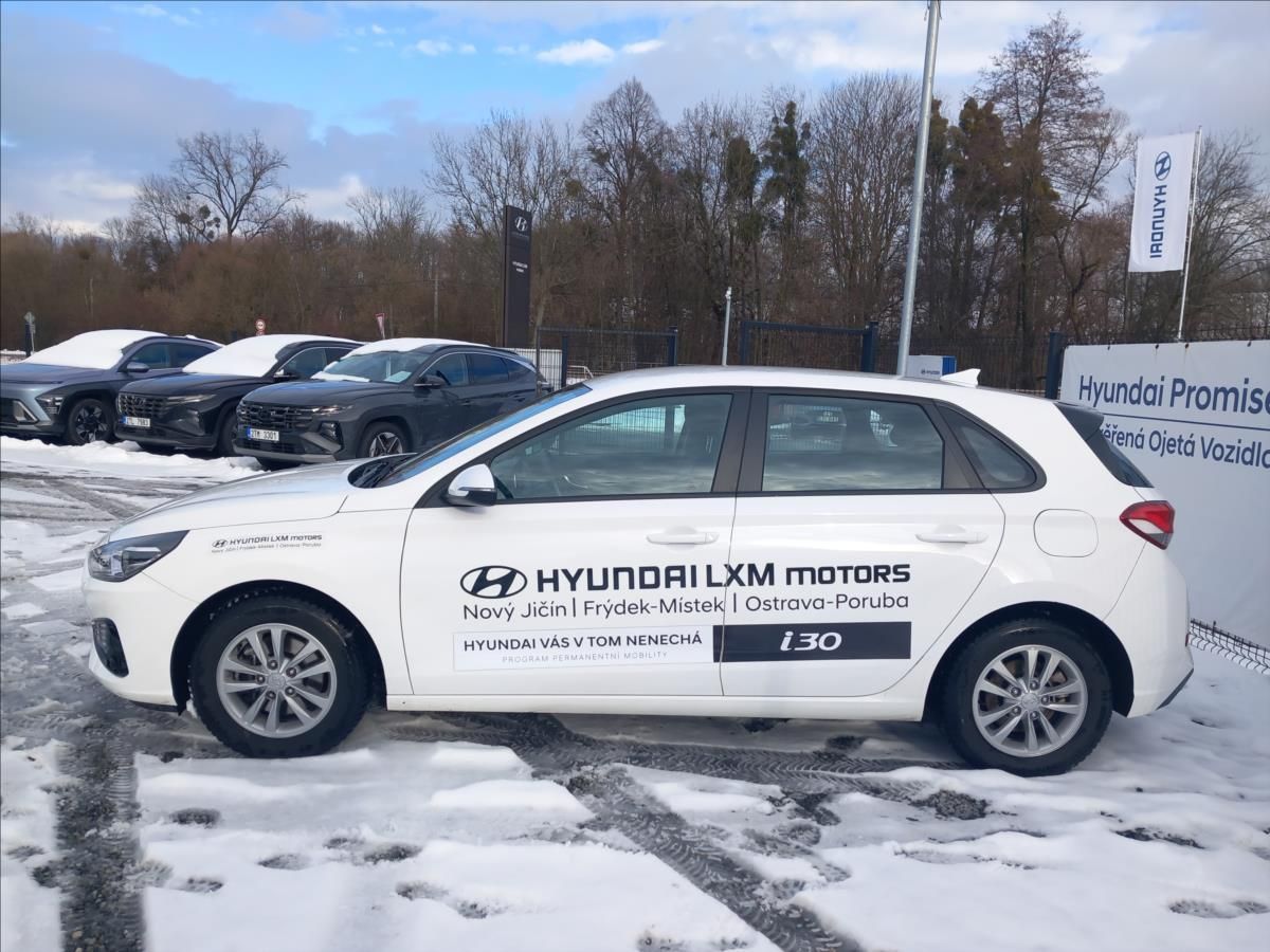 Hyundai i30, 1,0 TGDI DCT Comfort - fotka 4